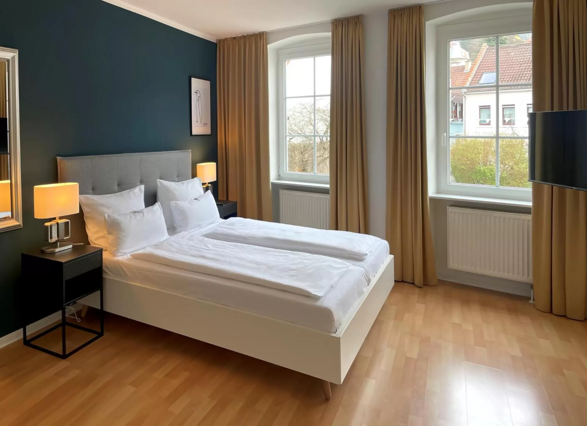 Photo of the whole room, Bed in DK Hotel Heidelberg