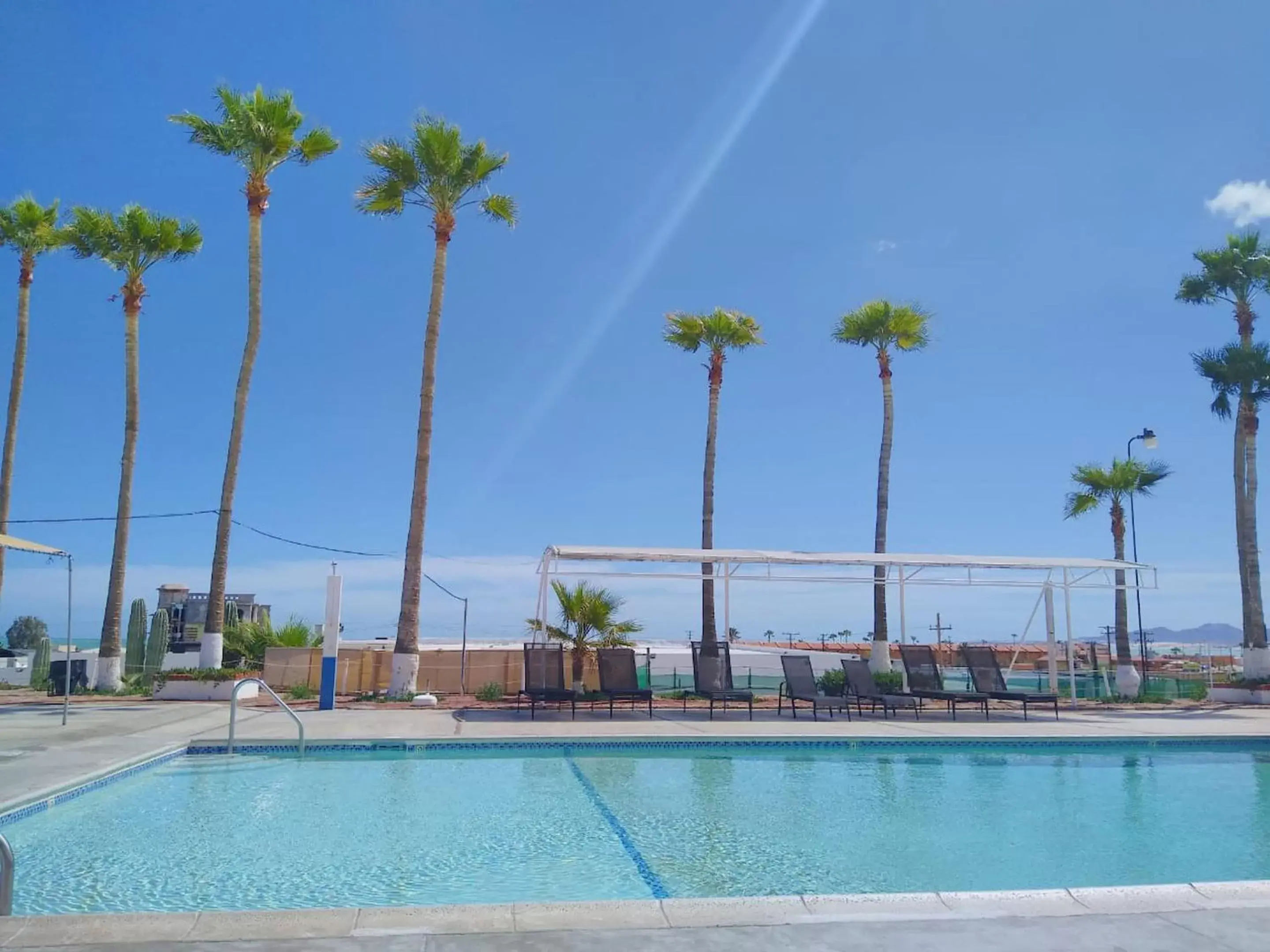 Swimming Pool in Hotel Las Palmas