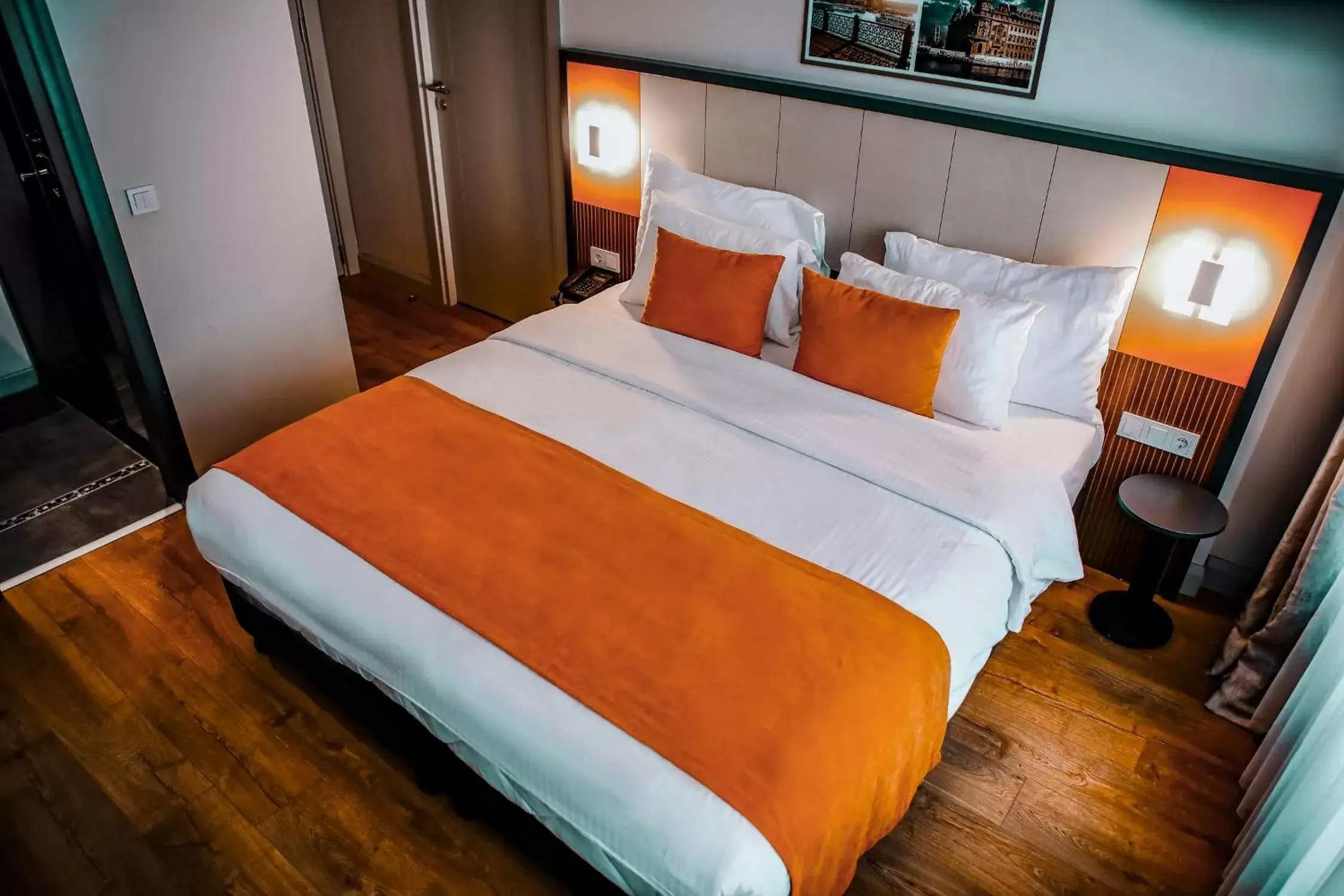 Bed in Juno Hotel Taksim