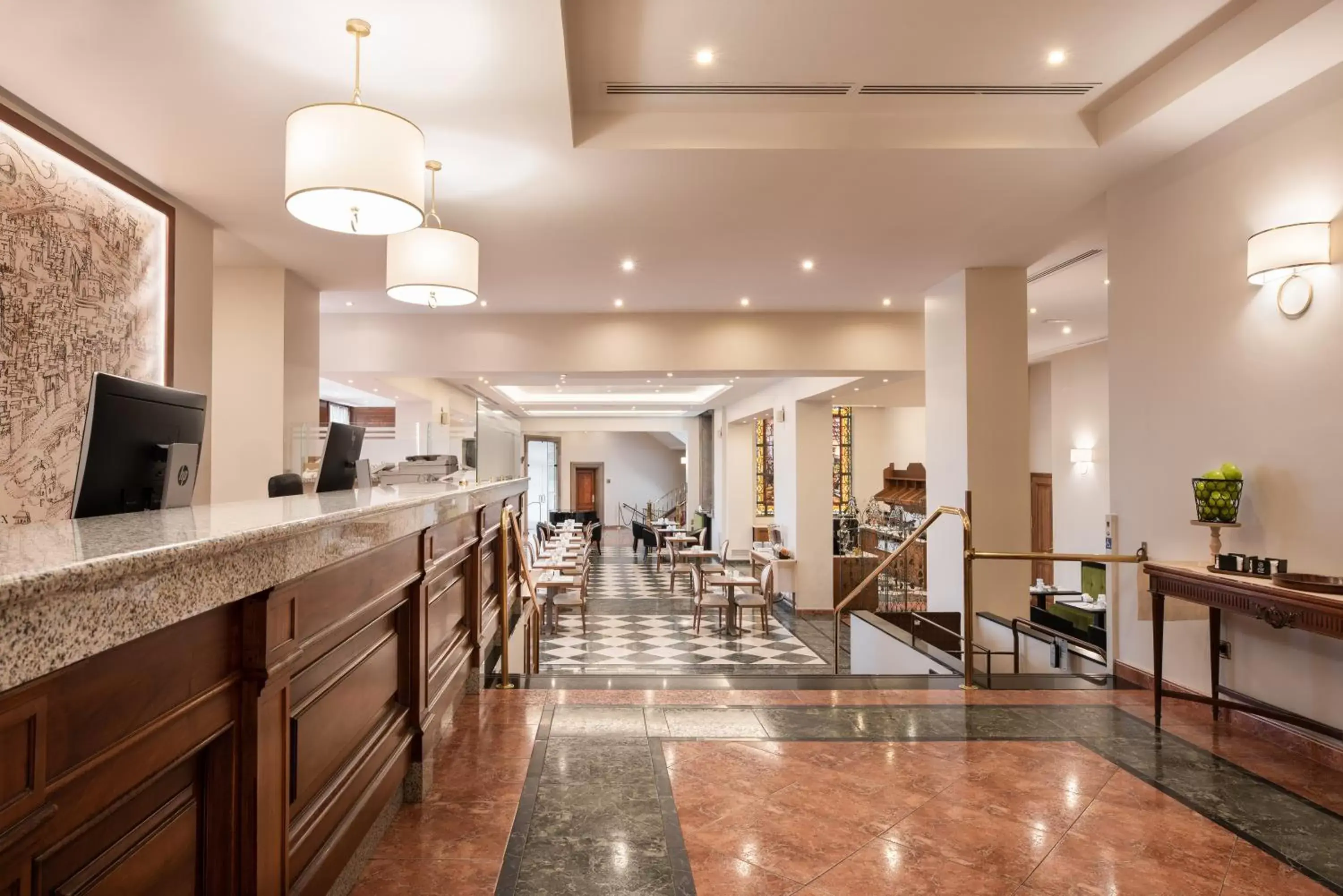 Restaurant/places to eat, Lobby/Reception in Exe Alfonso VIII