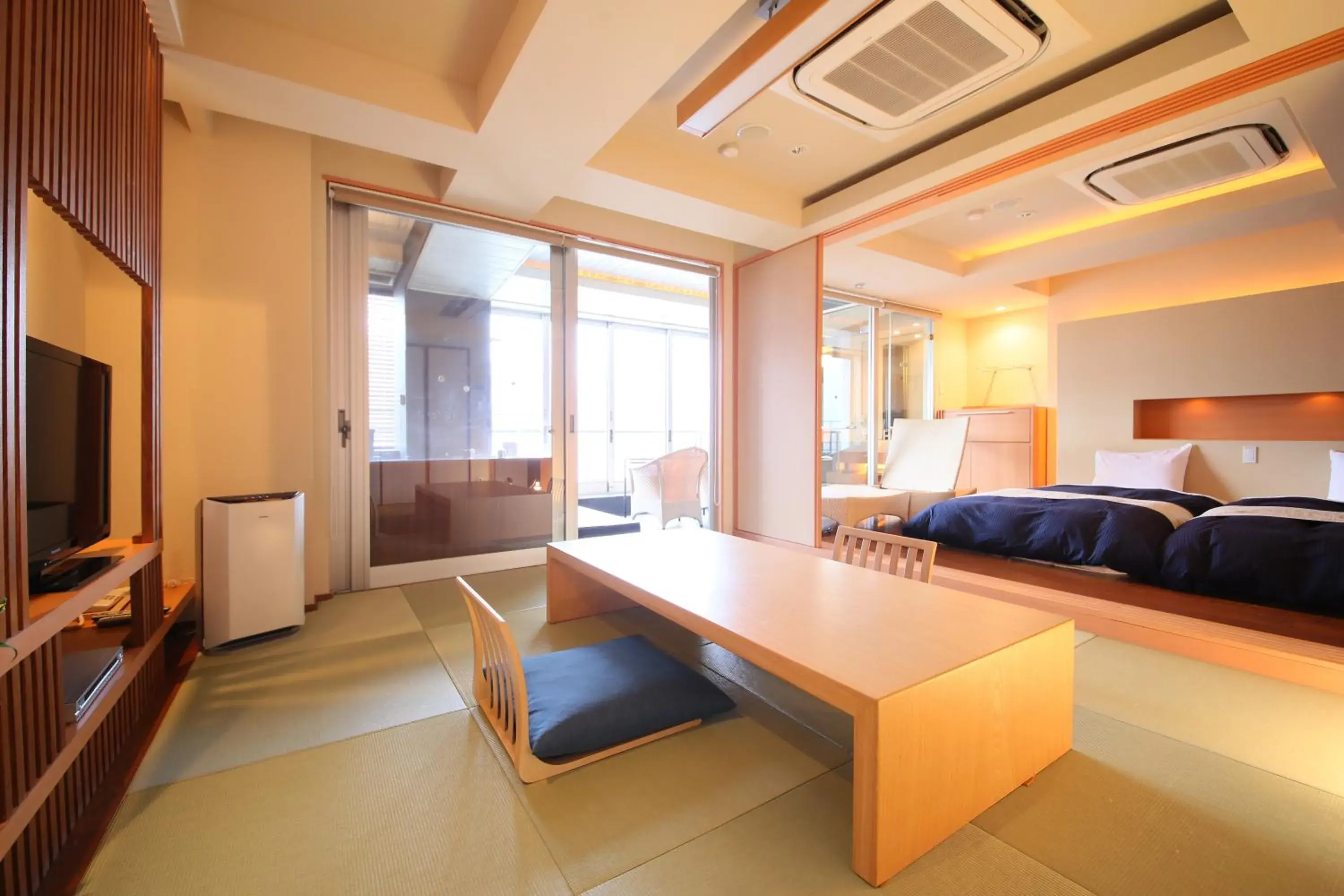 Suite Room with Tatami Area with Open-Air Bath and Lake View in Lakeland Hotel Mizunosato