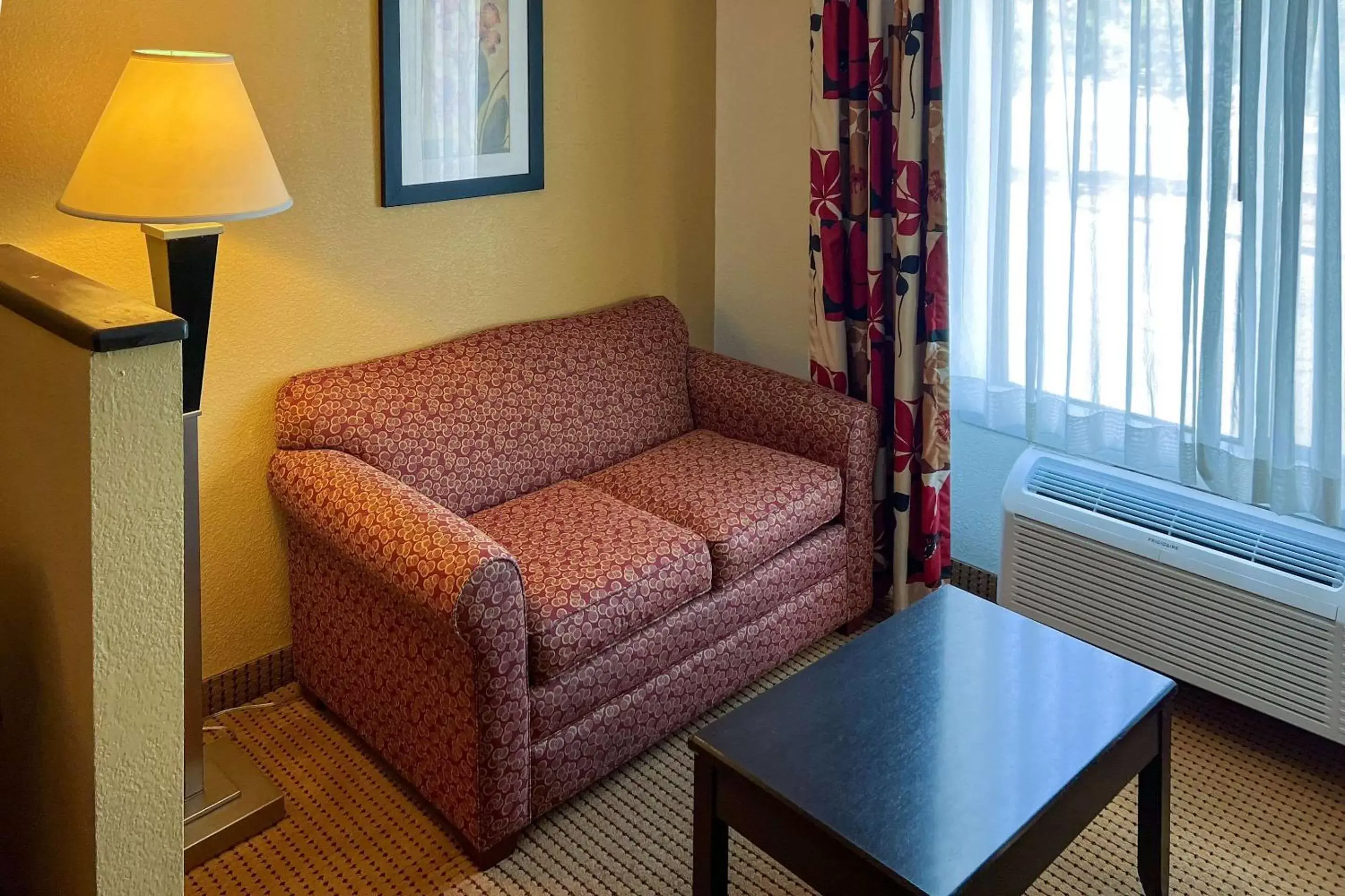 Bedroom, Seating Area in Quality Inn & Suites Farmington