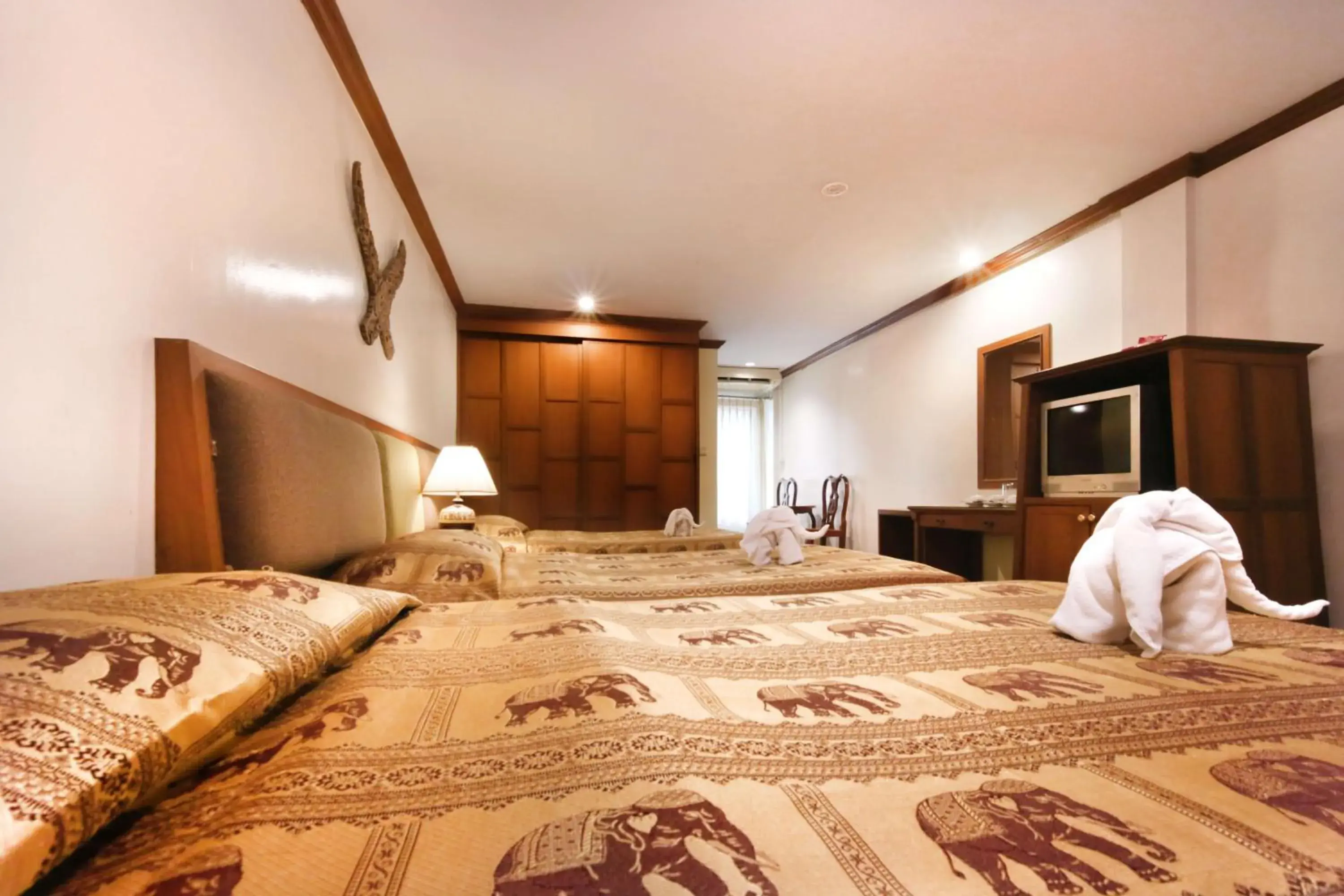 Bedroom, Bed in Royal Ivory Sukhumvit Nana