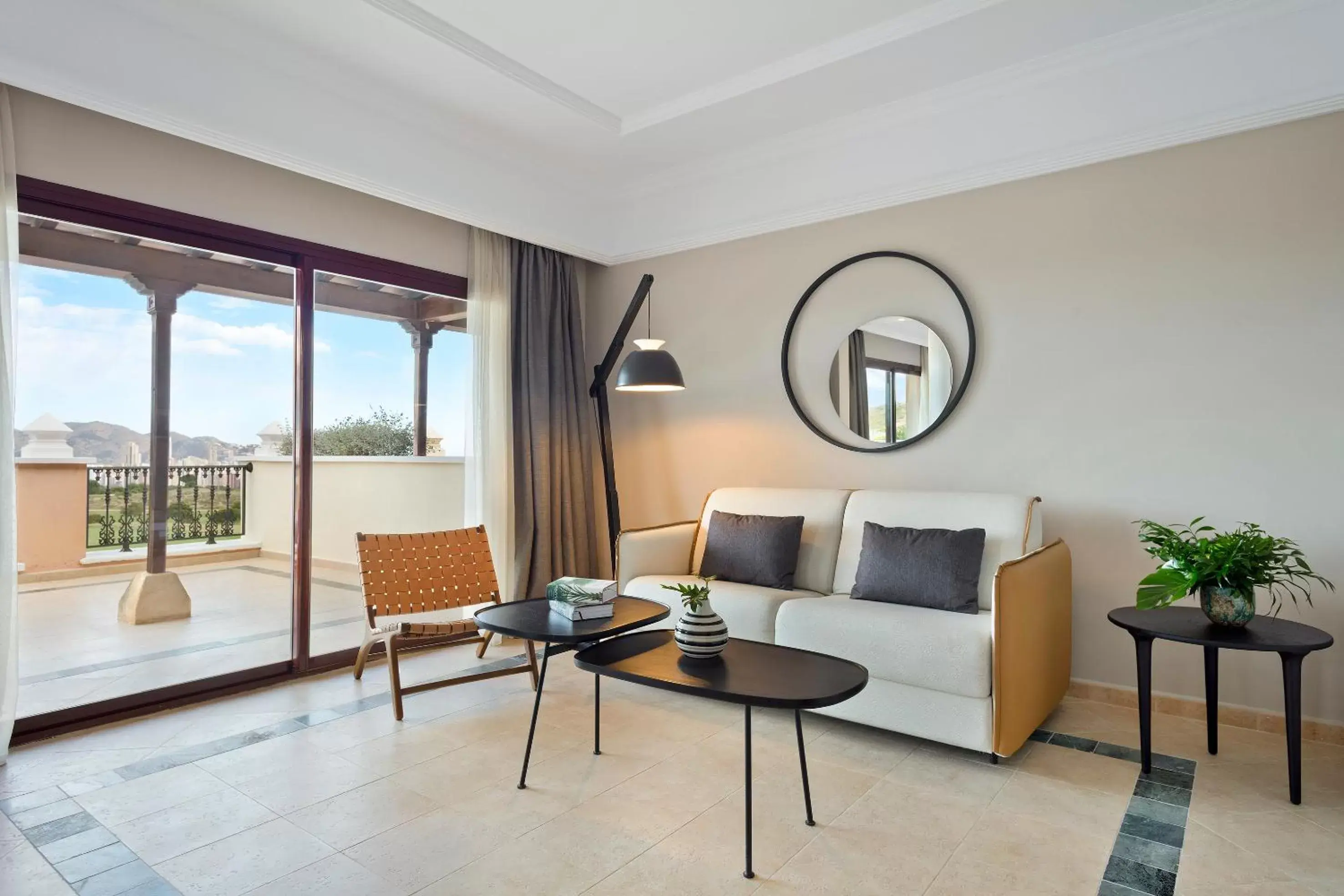 Living room, Seating Area in Melia Villaitana