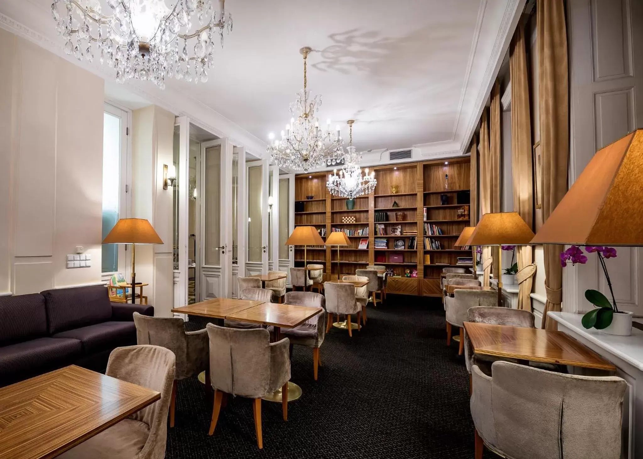 Restaurant/places to eat in Ventana Hotel Prague