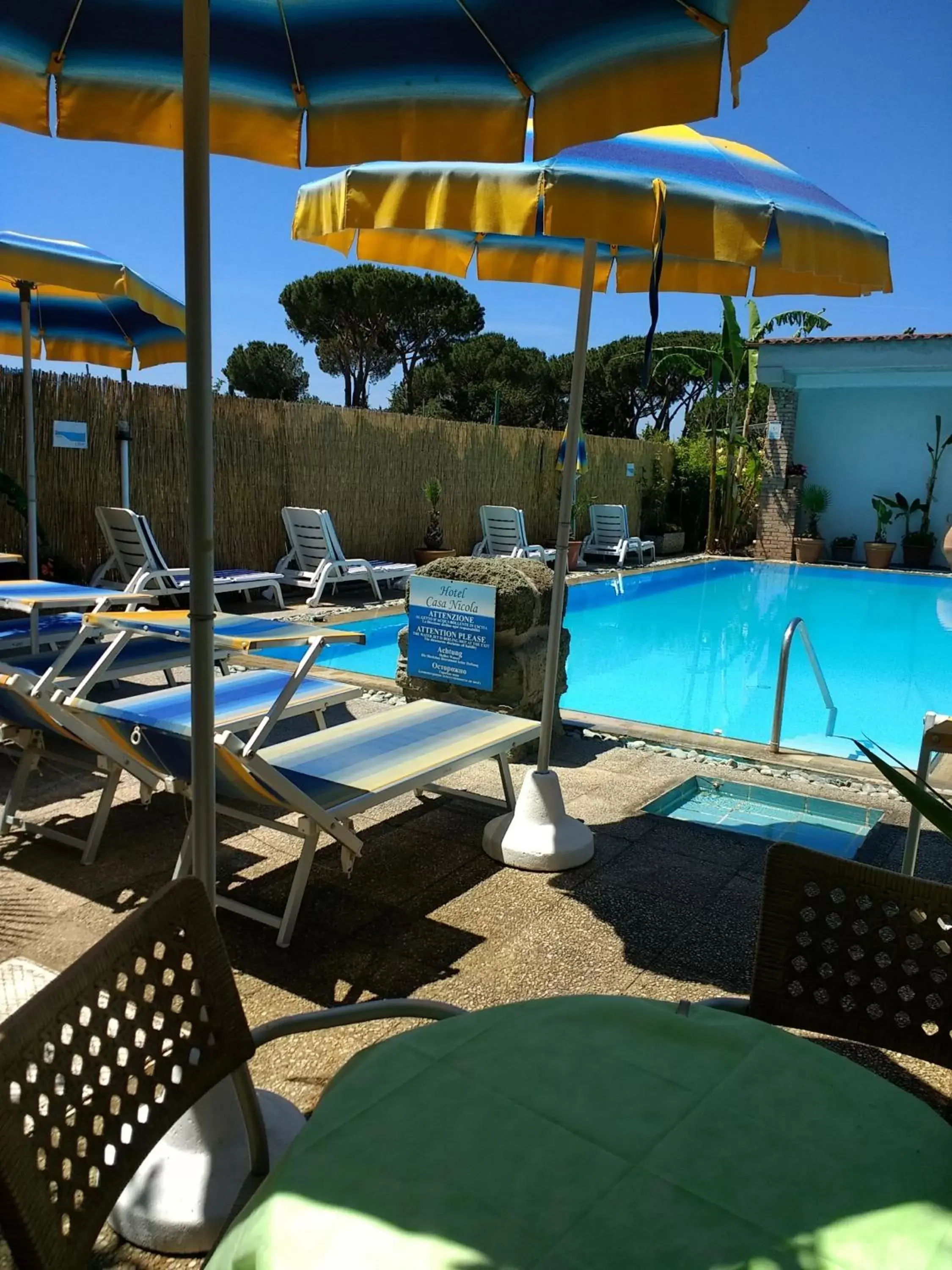 Swimming pool in Hotel Casa Nicola Swimming pool in Hotel Casa Nicola