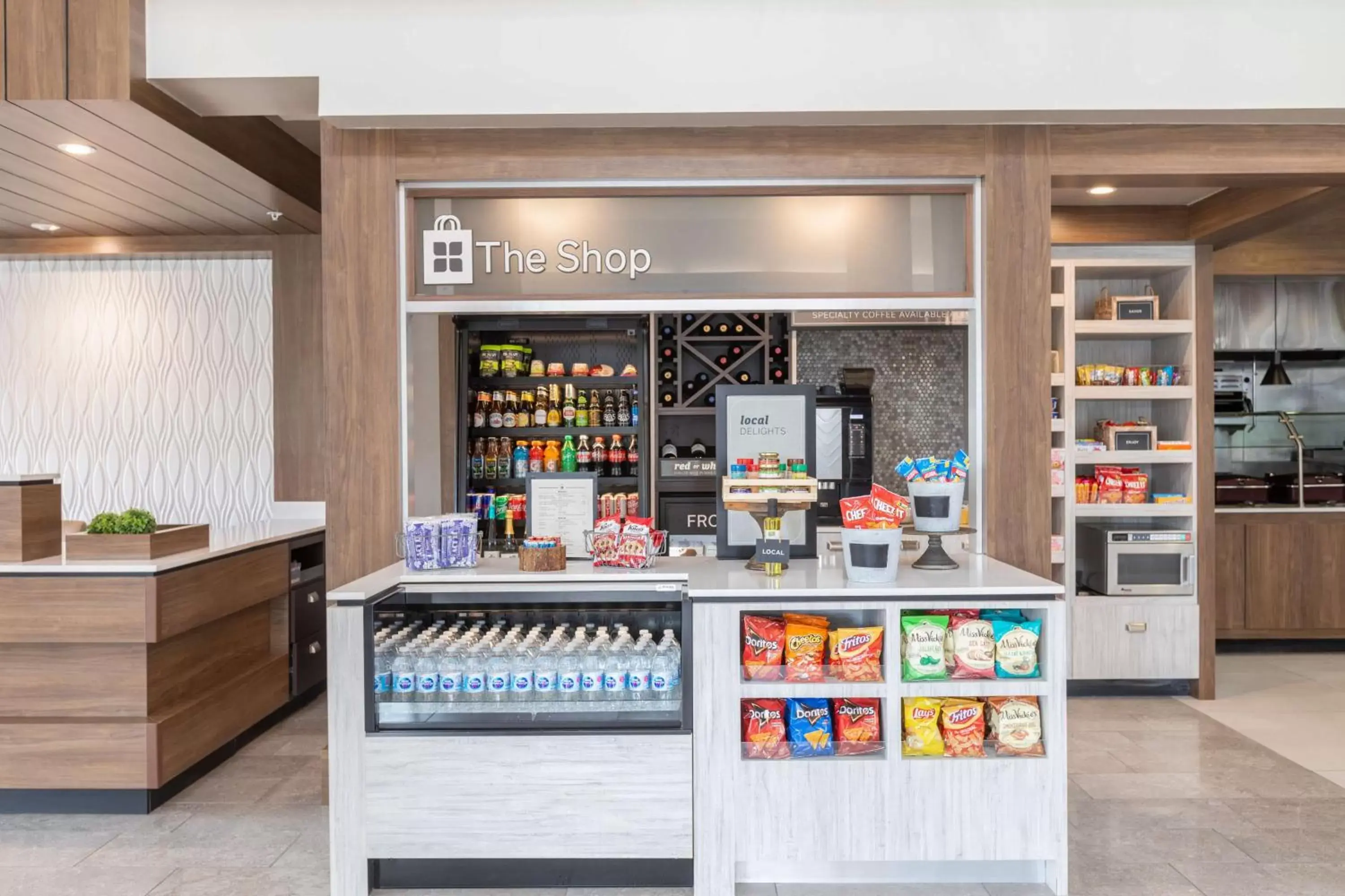 On-site shops in Hilton Garden Inn Gilroy