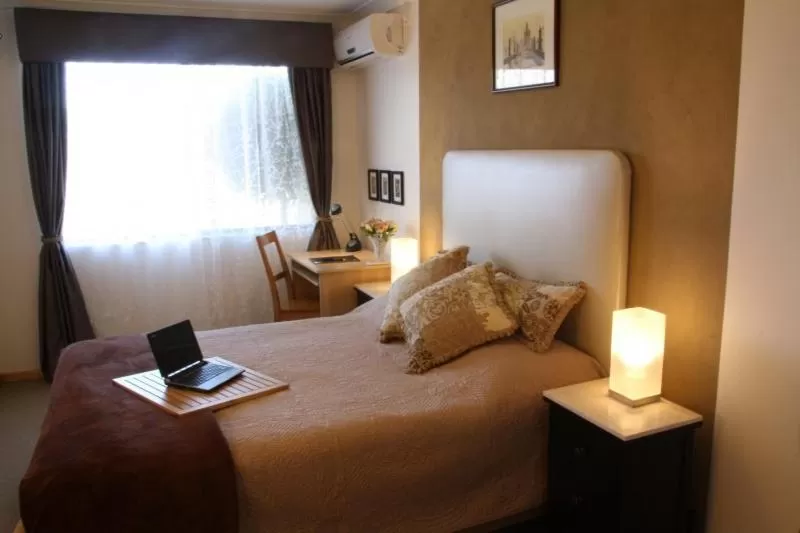 Bed in Astoria Retreat Bed & Breakfast