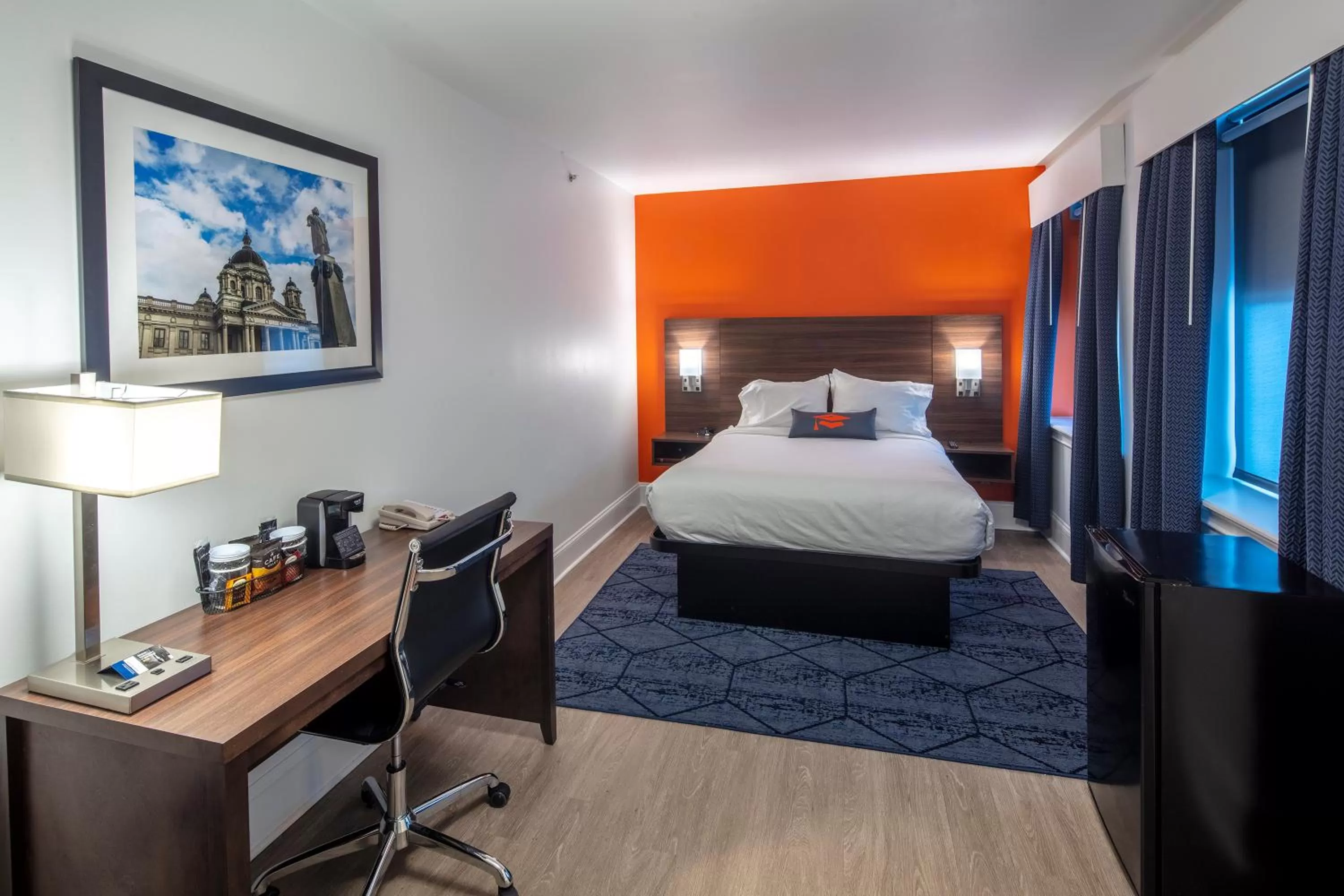 1 Queen Bed, Deluxe Room, Non-Smoking in Collegian Hotel & Suites, Trademark Collection by Wyndham