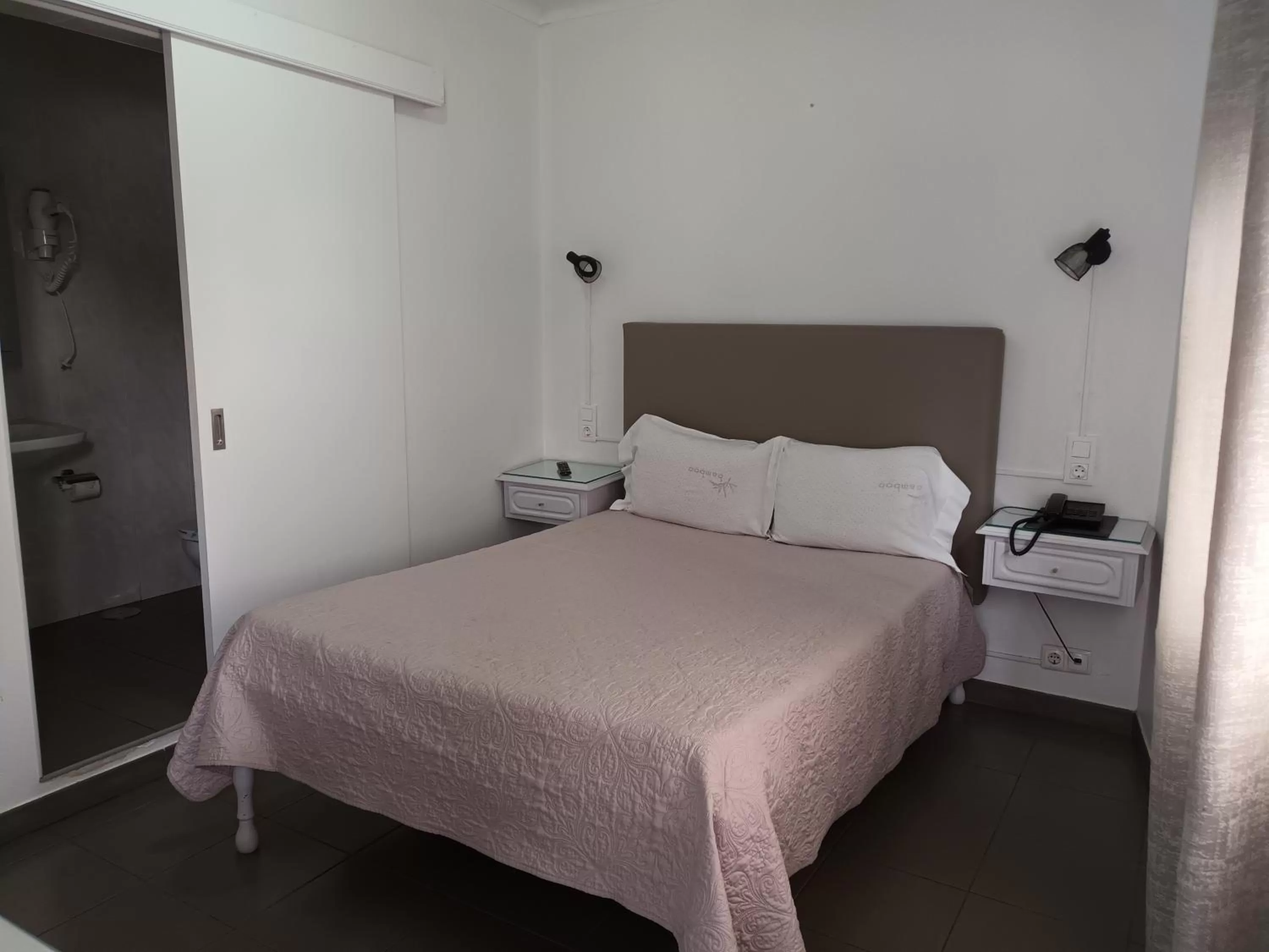 Bed in Hotel Branco I