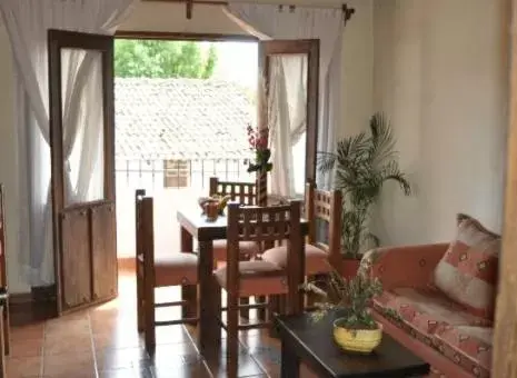 Balcony/Terrace, Dining Area in Meson Luna Sacra