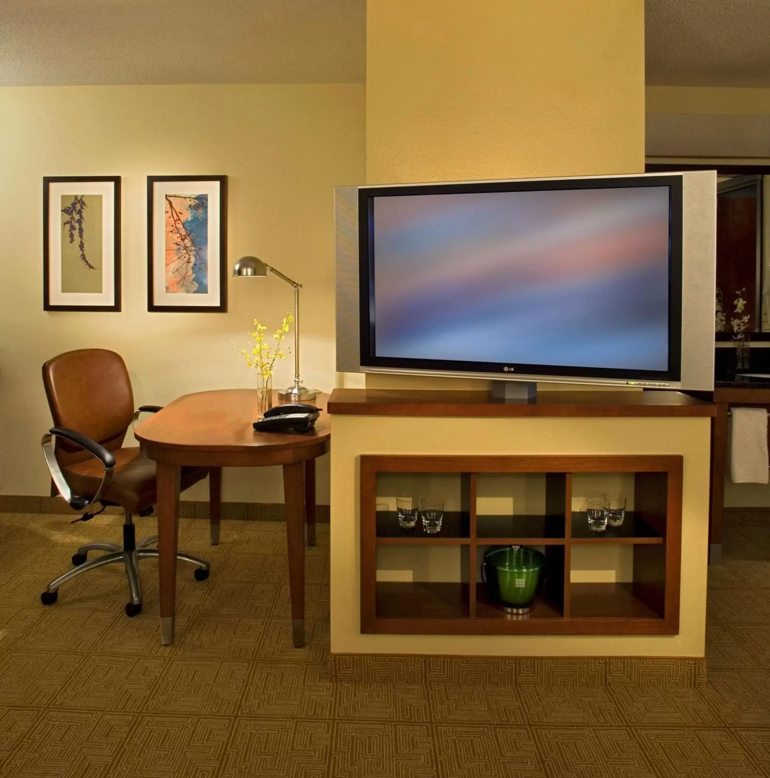 Photo of the whole room, TV/Entertainment Center in Hyatt Place North Charleston