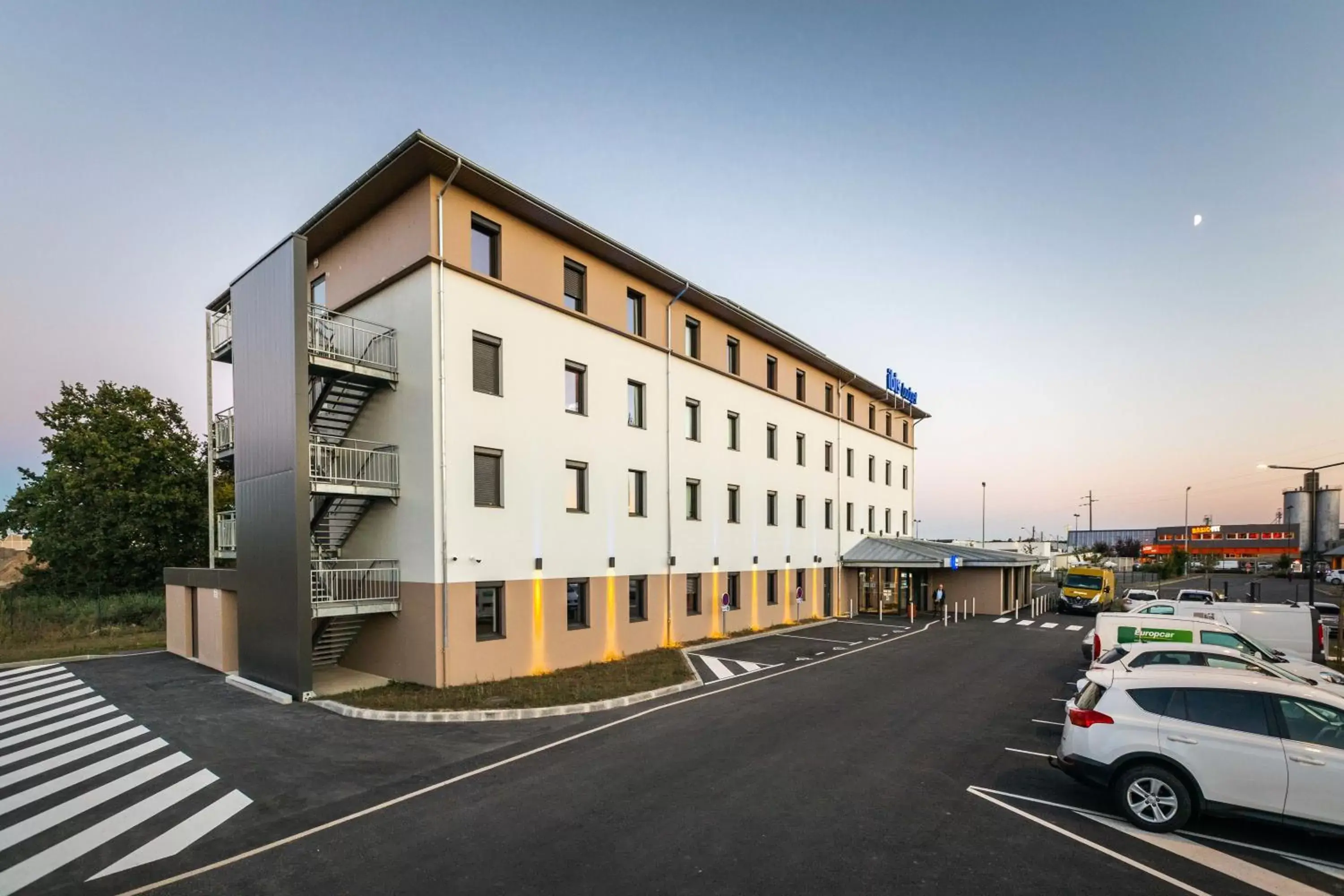 Property Building in ibis budget Rennes Rte Lorient