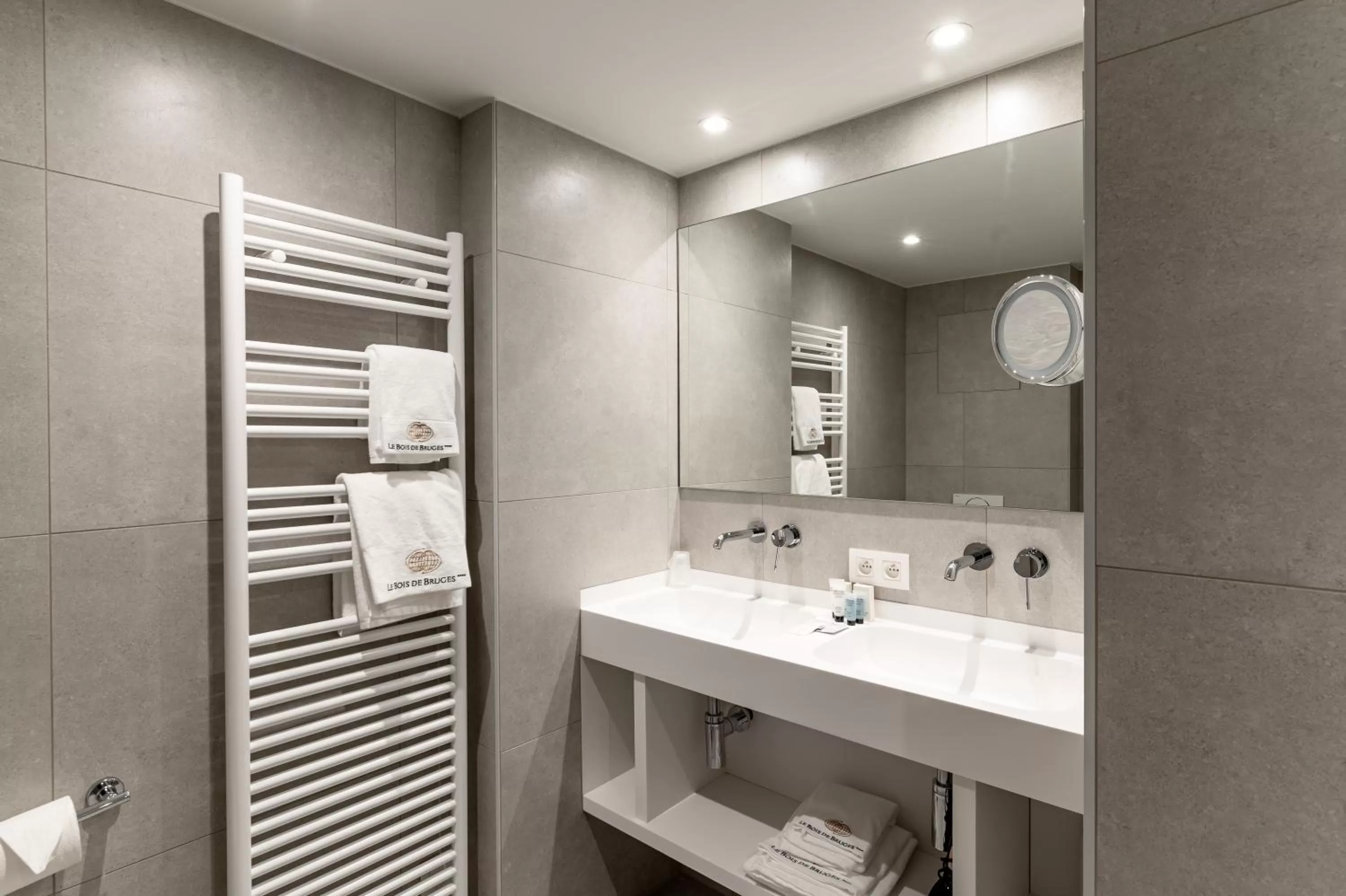 Bathroom in Hotel Le Bois De Bruges