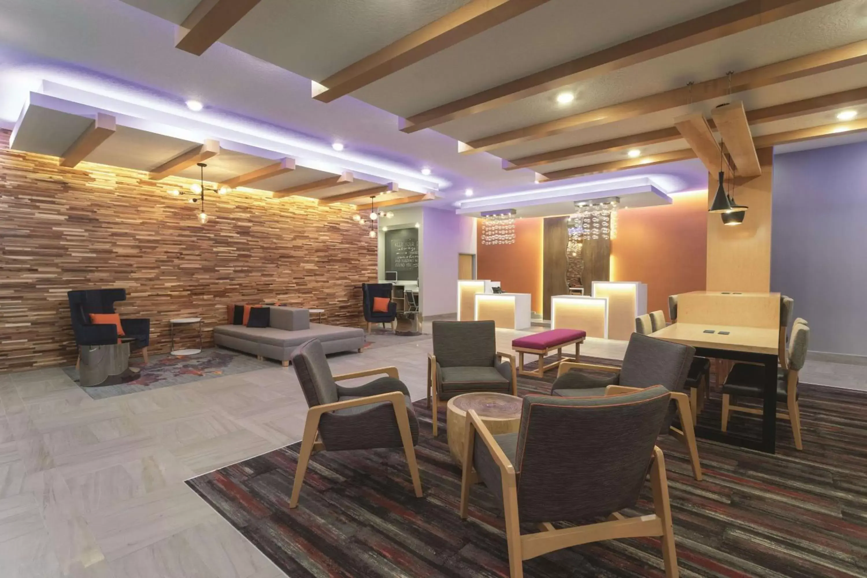 Lobby or reception in La Quinta by Wyndham South Jordan