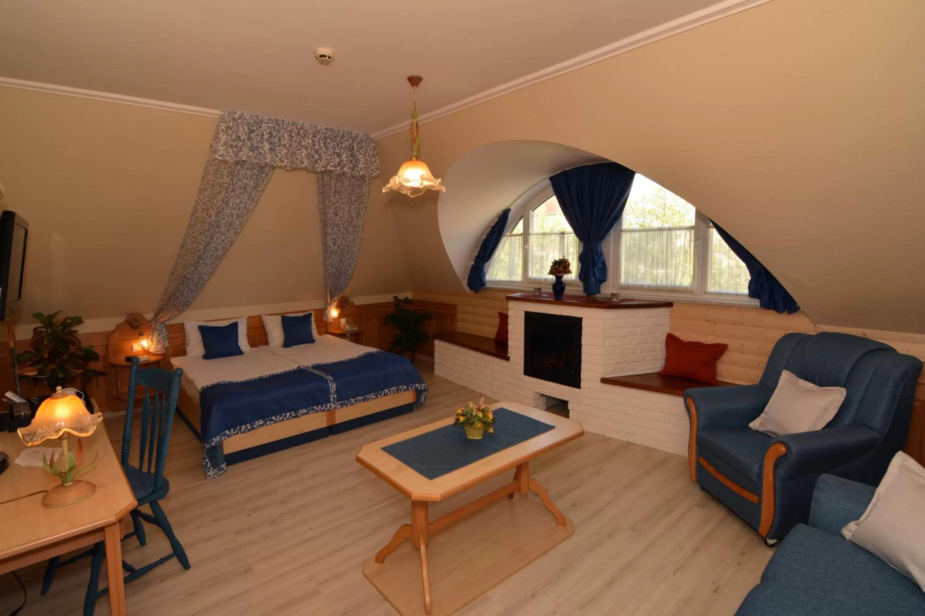 Photo of the whole room, Bed in Hotel Villa Classica