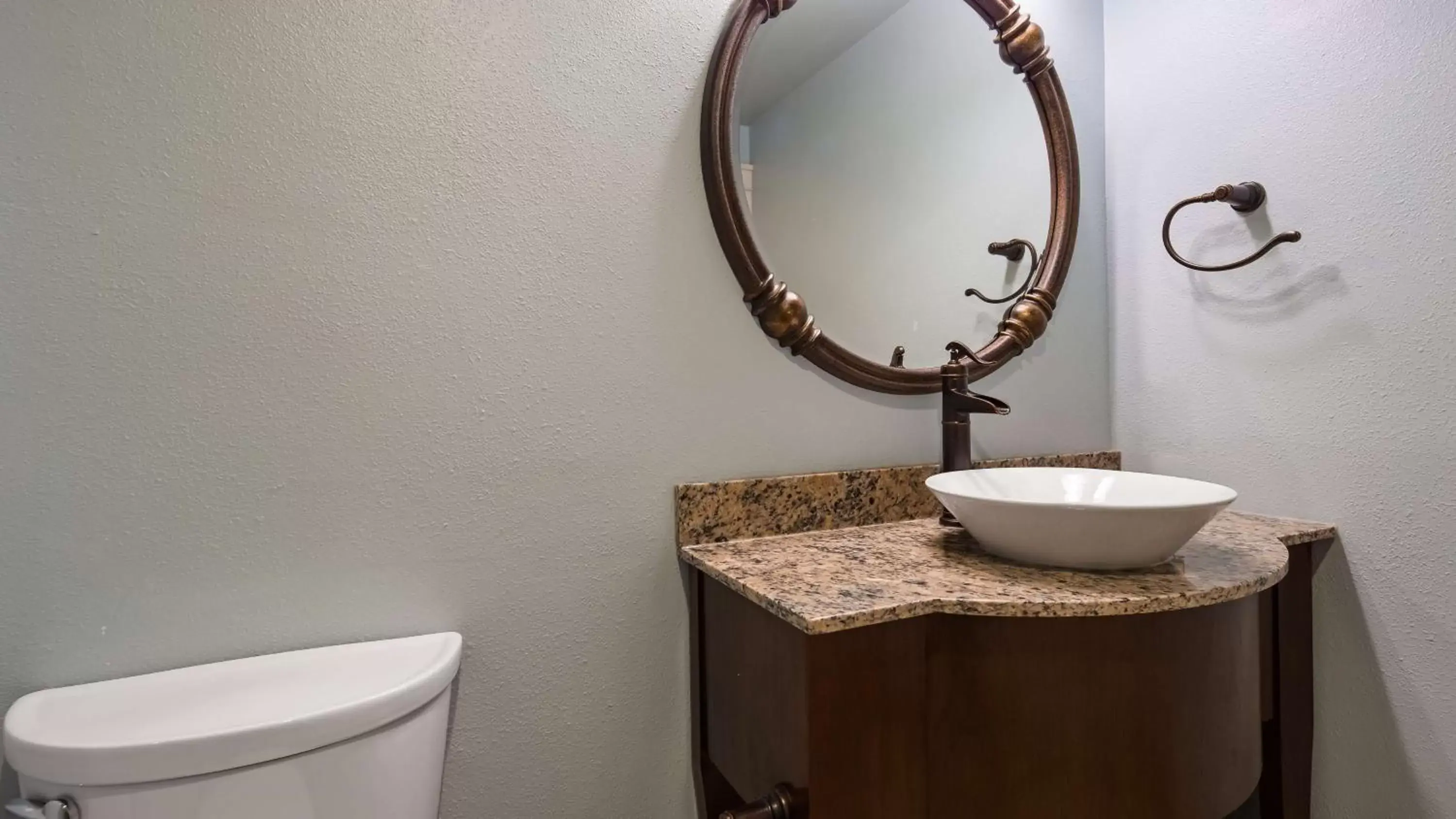 Bathroom in Best Western Plus Plaza Hotel