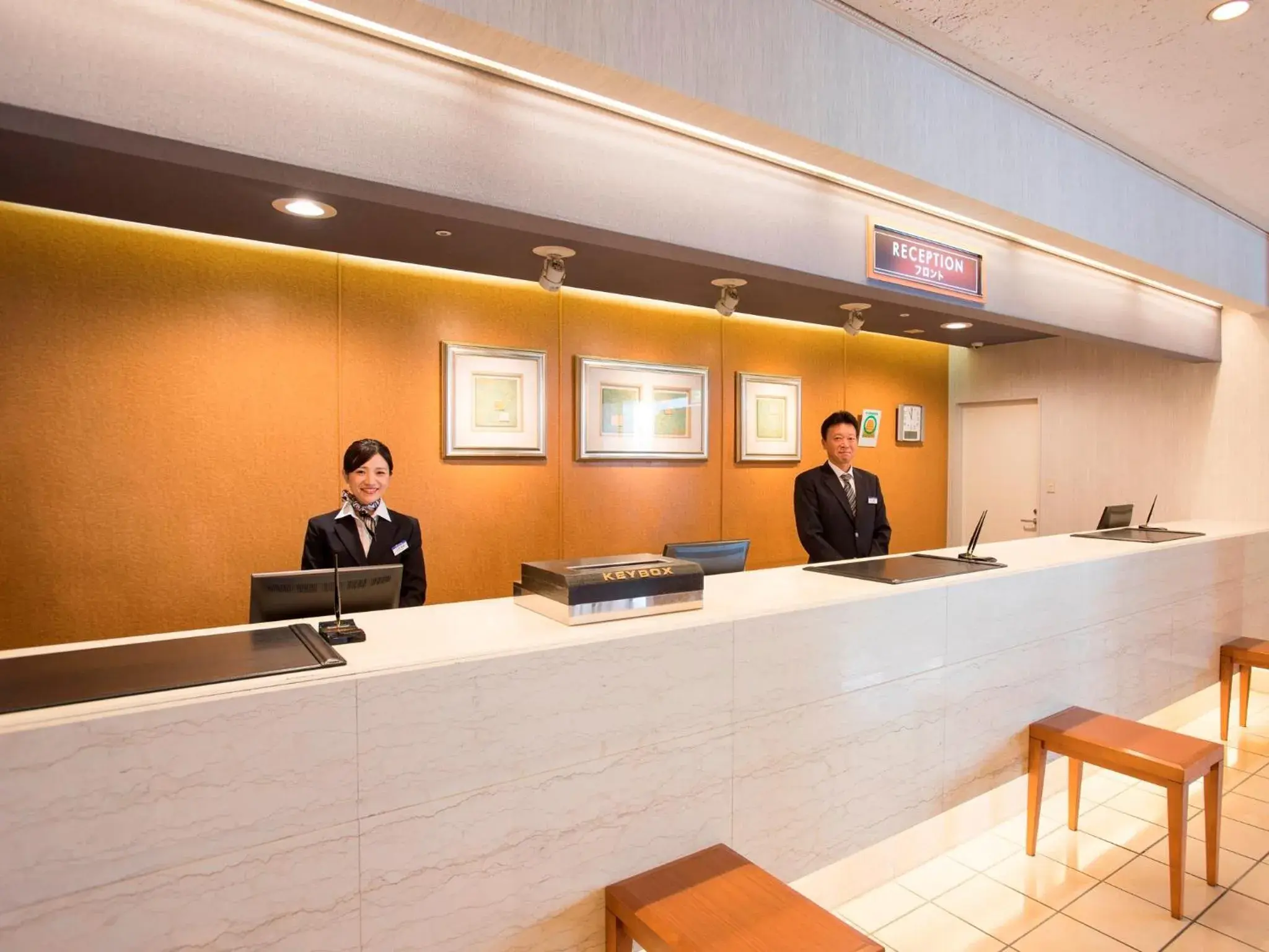 Lobby or reception, Staff in Alpico Plaza Hotel