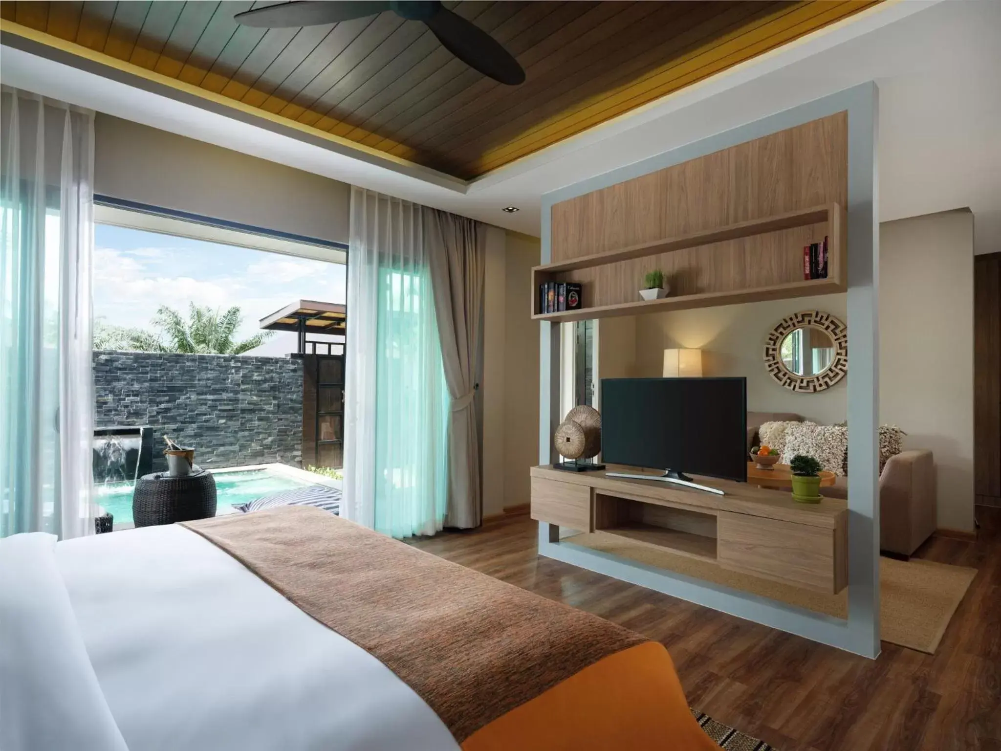 Bed, TV/Entertainment Center in De Malee Pool Villas - SHA Extra Plus