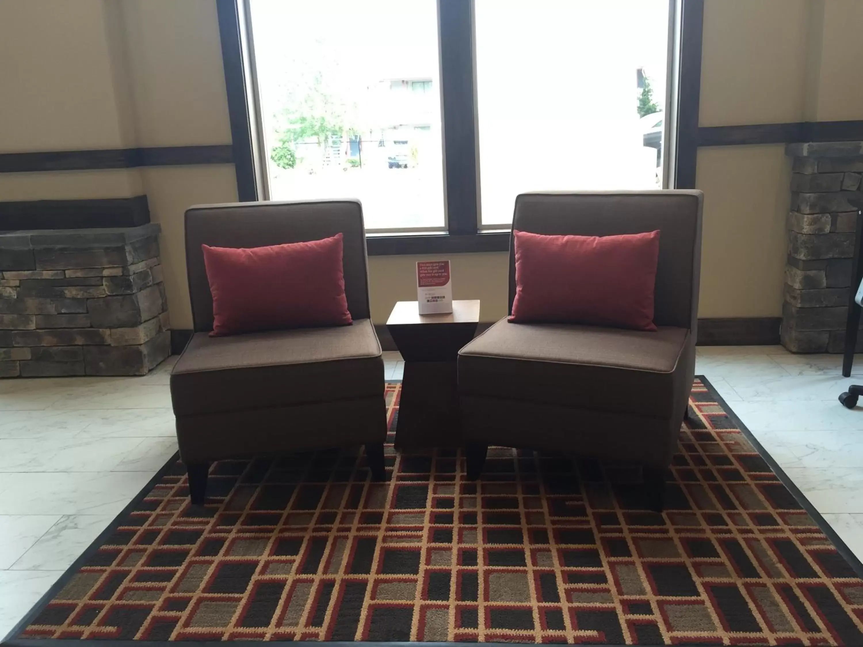Lobby or reception, Seating Area in Quality Inn & Suites Tacoma - Seattle