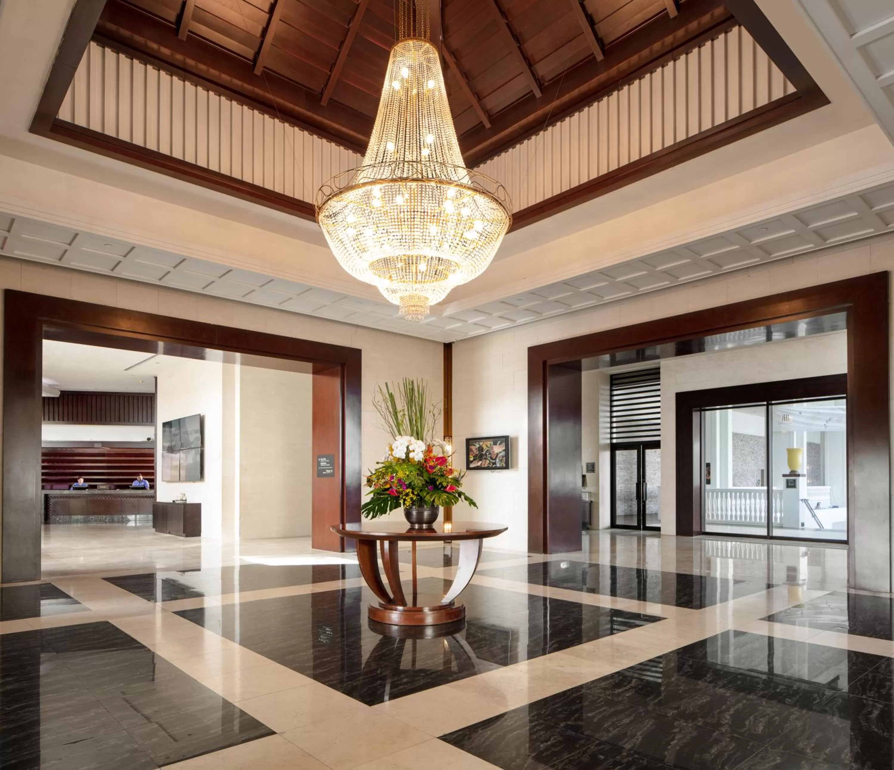 Lobby or reception in RIHGA Royal Laguna Guam Resort