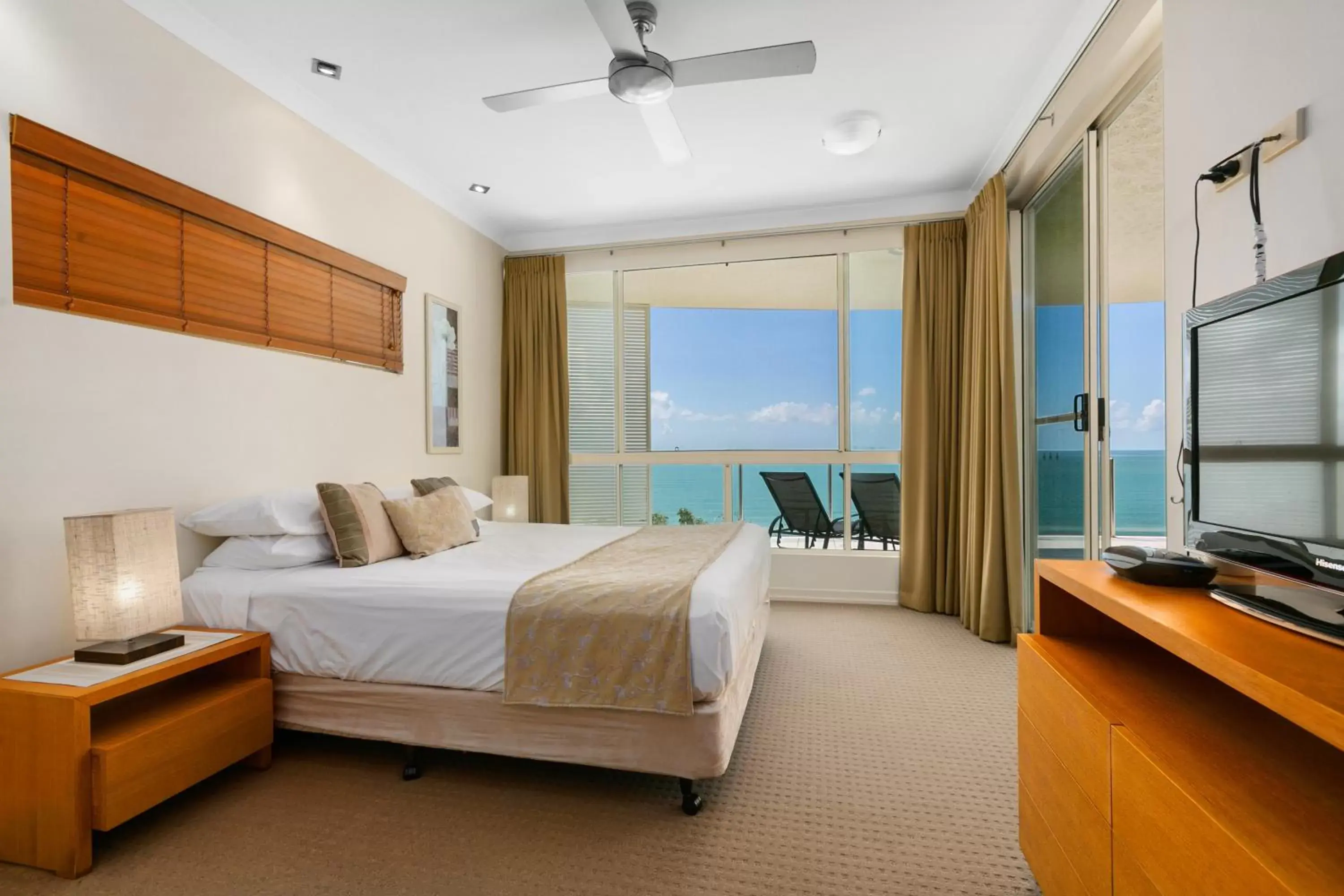 Bedroom, Bed in Bellevue At Trinity Beach Bedroom, Bed in Bellevue At Trinity Beach