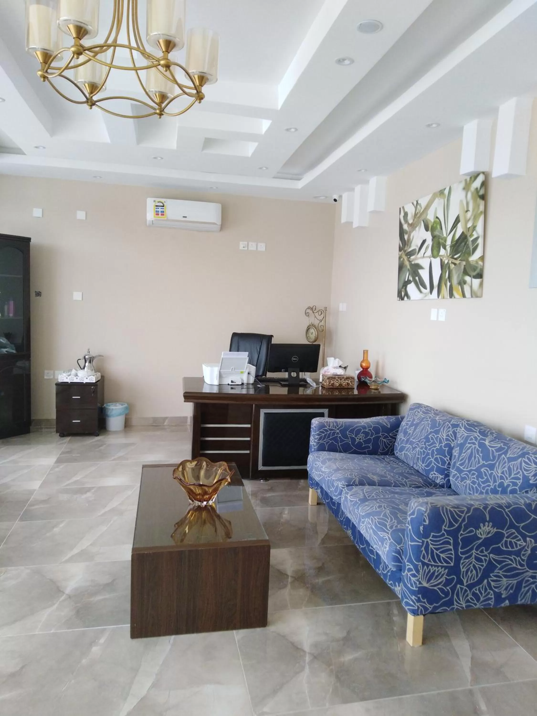 Seating Area in Sunrise Furnished Apartment