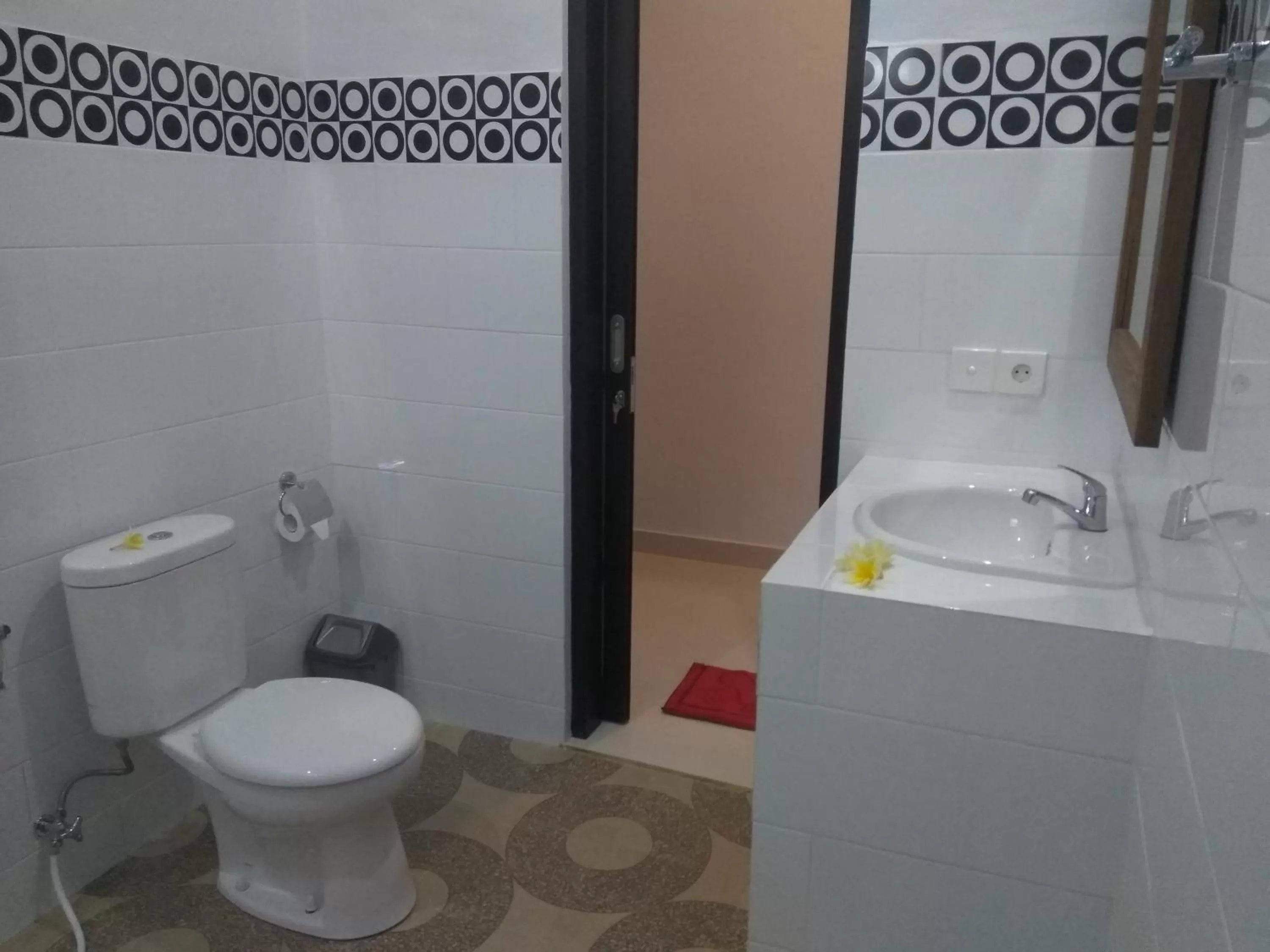 Toilet in The Hidden Bali Inn