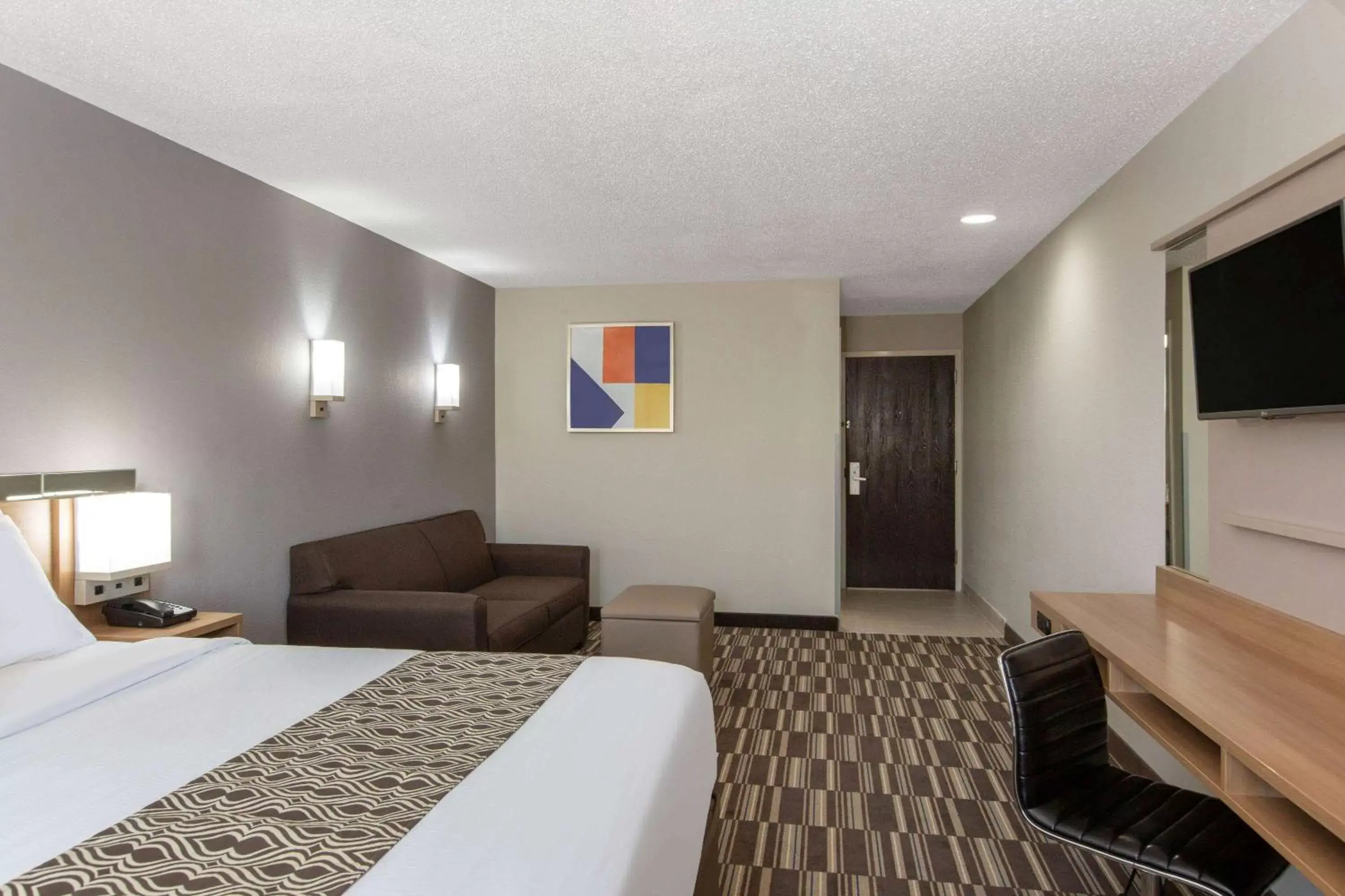 Photo of the whole room in Microtel Inn & Suites by Wyndham Augusta/Riverwatch