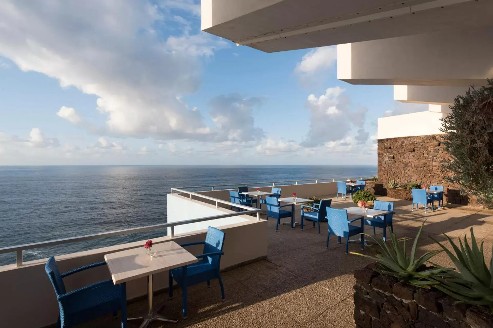 Balcony/Terrace, Restaurant/Places to Eat in Precise Resort Tenerife