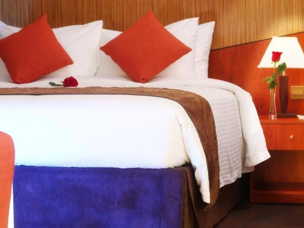 Bed in Best Western Plus Salmiya