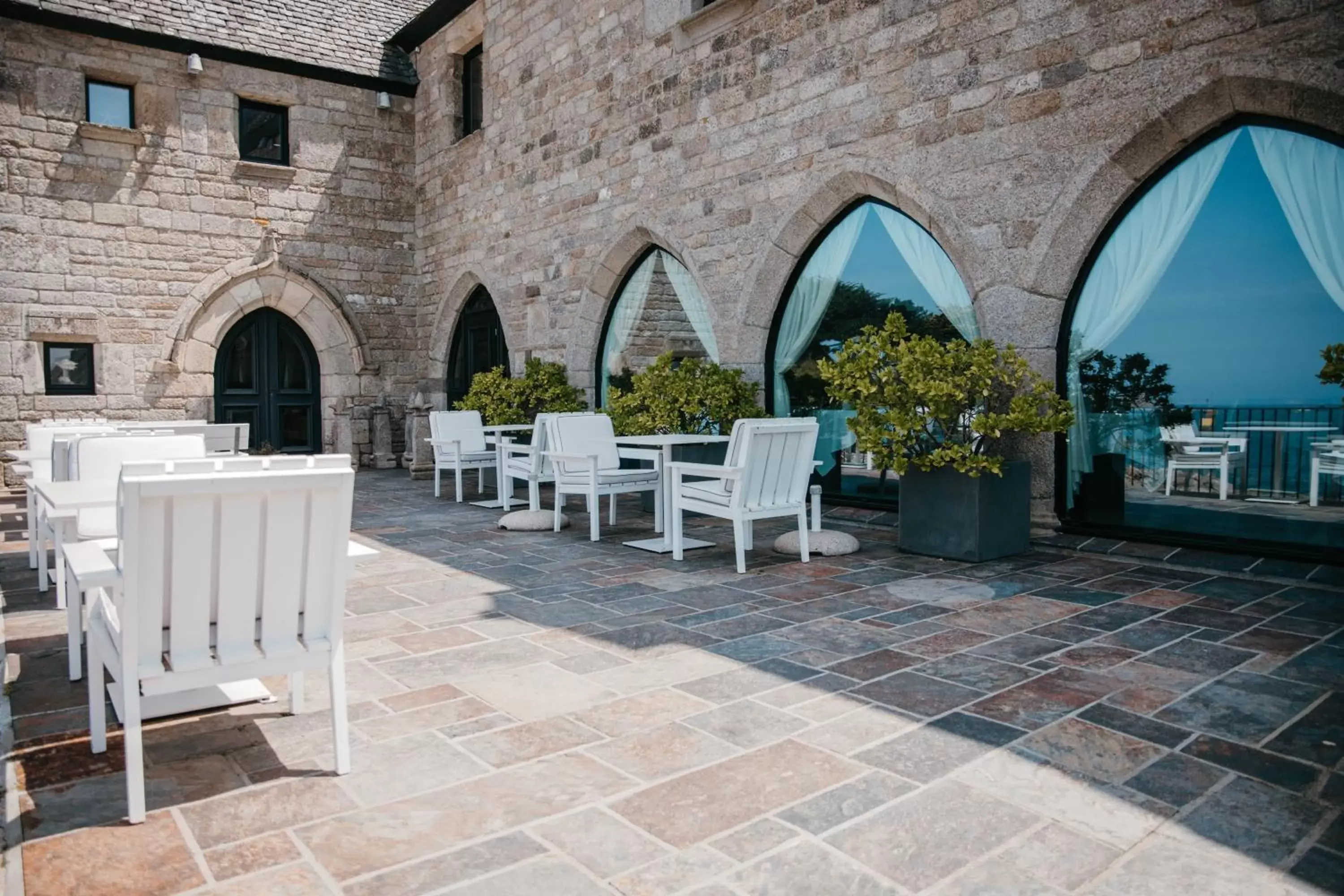 Patio in Relais & Châteaux Le Brittany & Spa