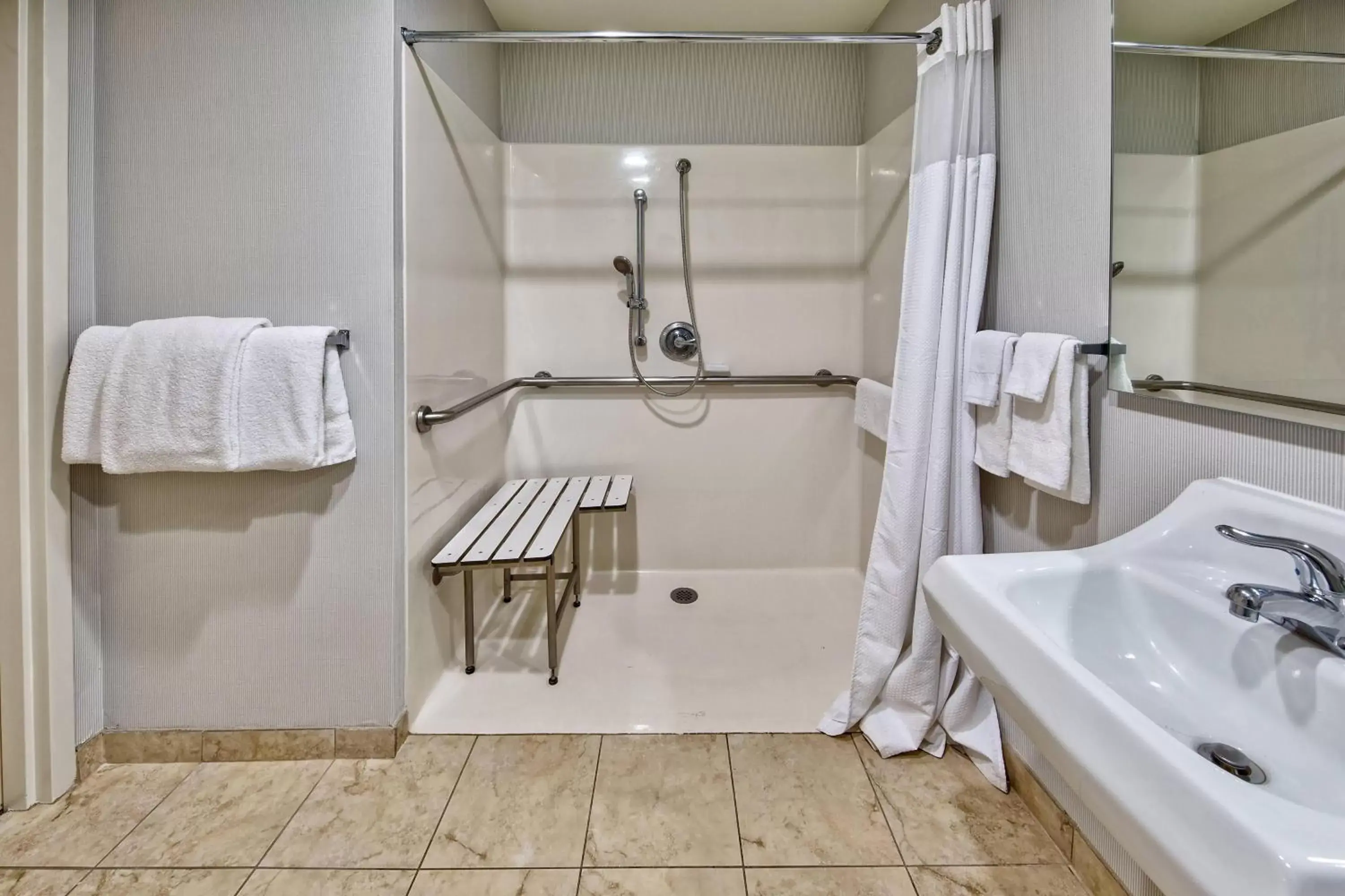 Bathroom in Courtyard by Marriott Abilene Southwest/Abilene Mall South