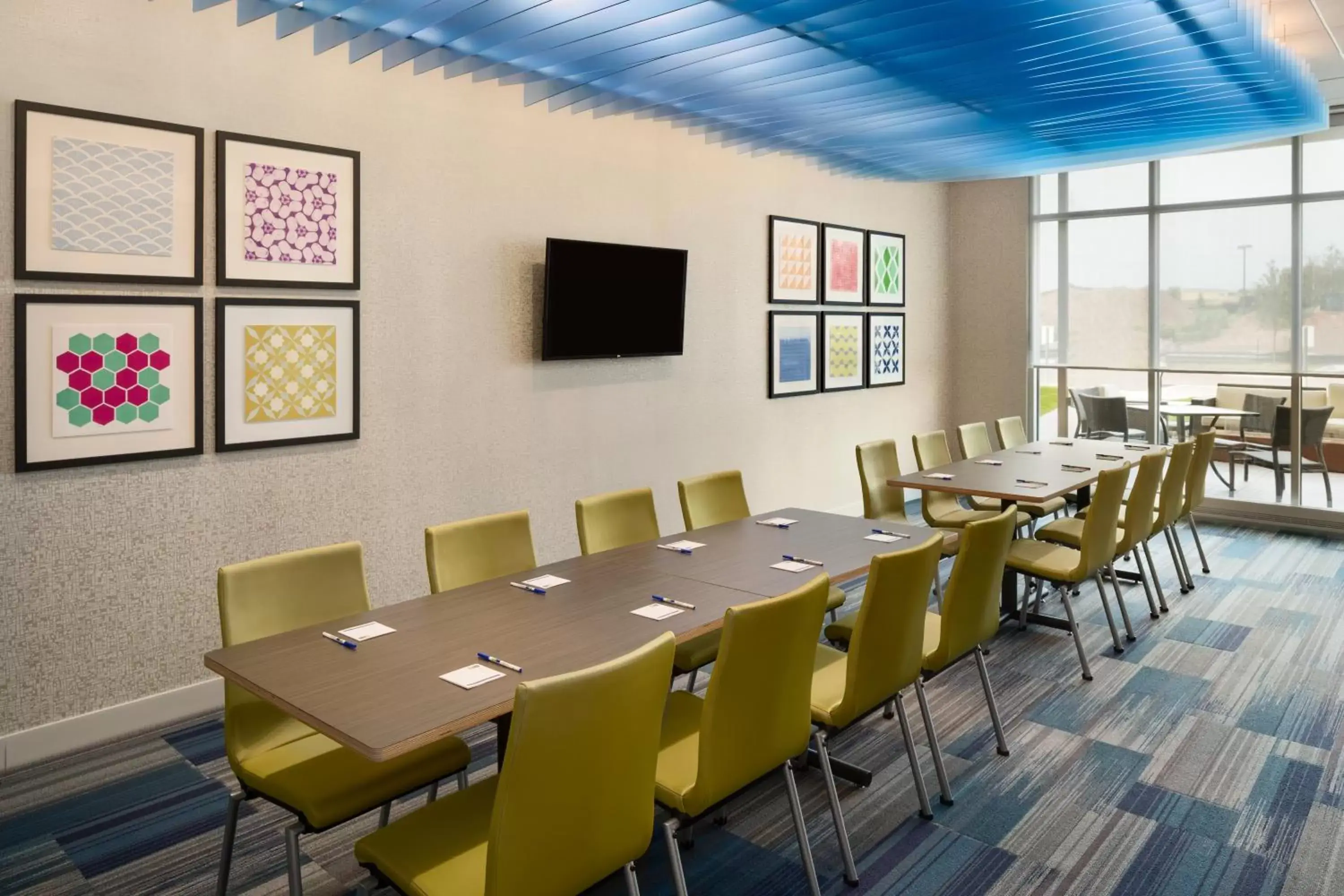 Meeting/conference room in Holiday Inn Express & Suites Duluth North - Miller Hill, an IHG Hotel