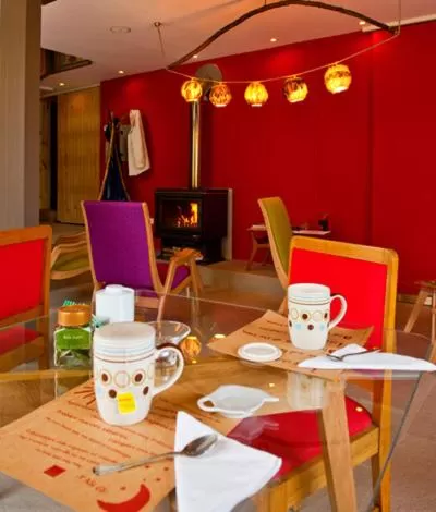 Restaurant/Places to Eat in Hotel Ilaia