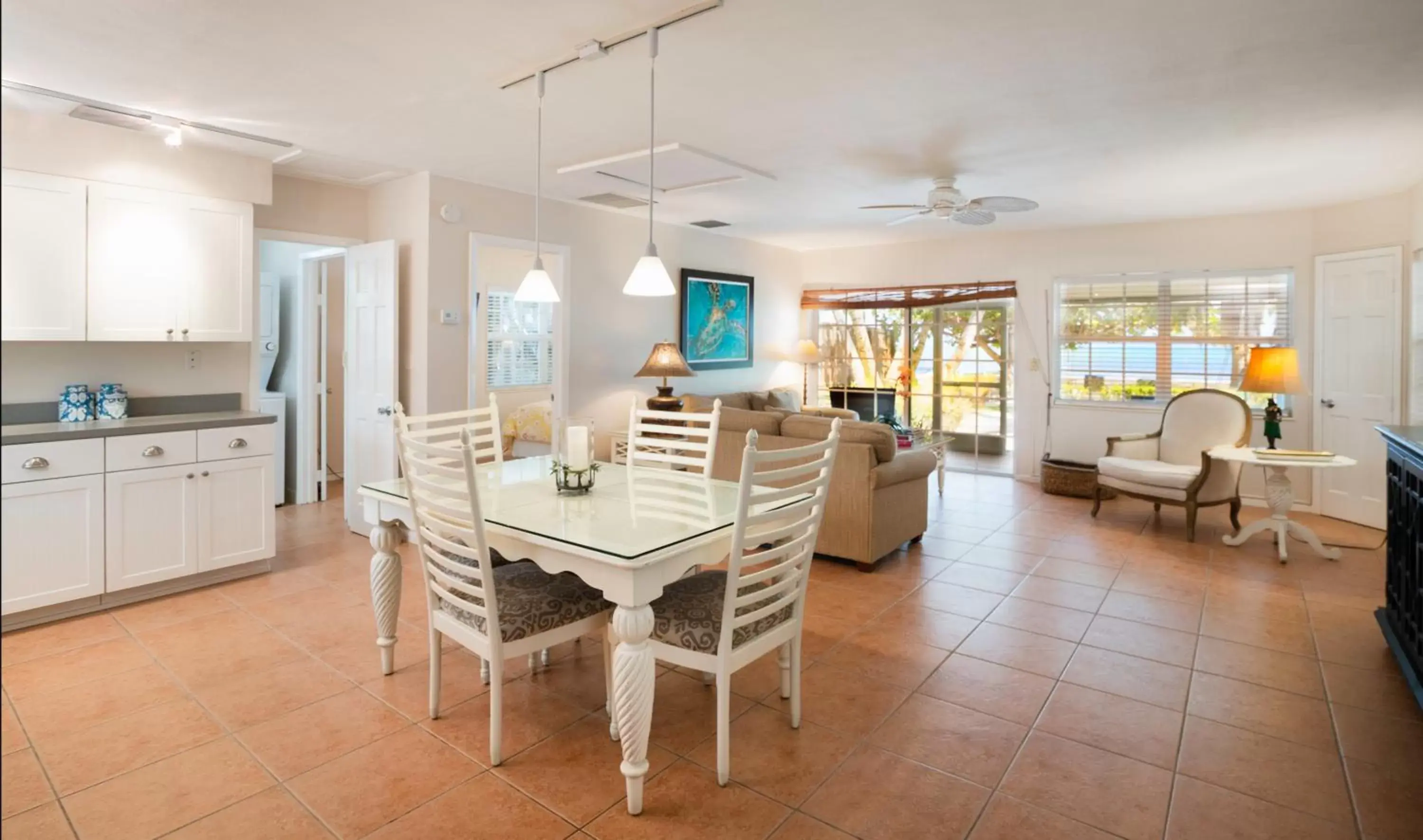 Living room, Dining Area in Pines & Palms Resort