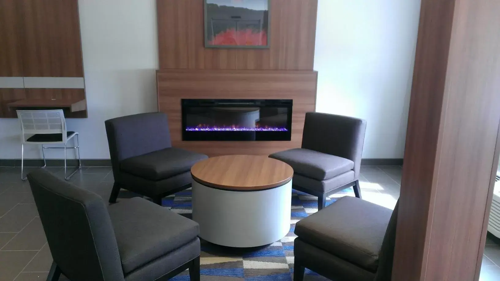 Lobby or reception, Seating Area in Microtel Inn & Suites by Wyndham Binghamton