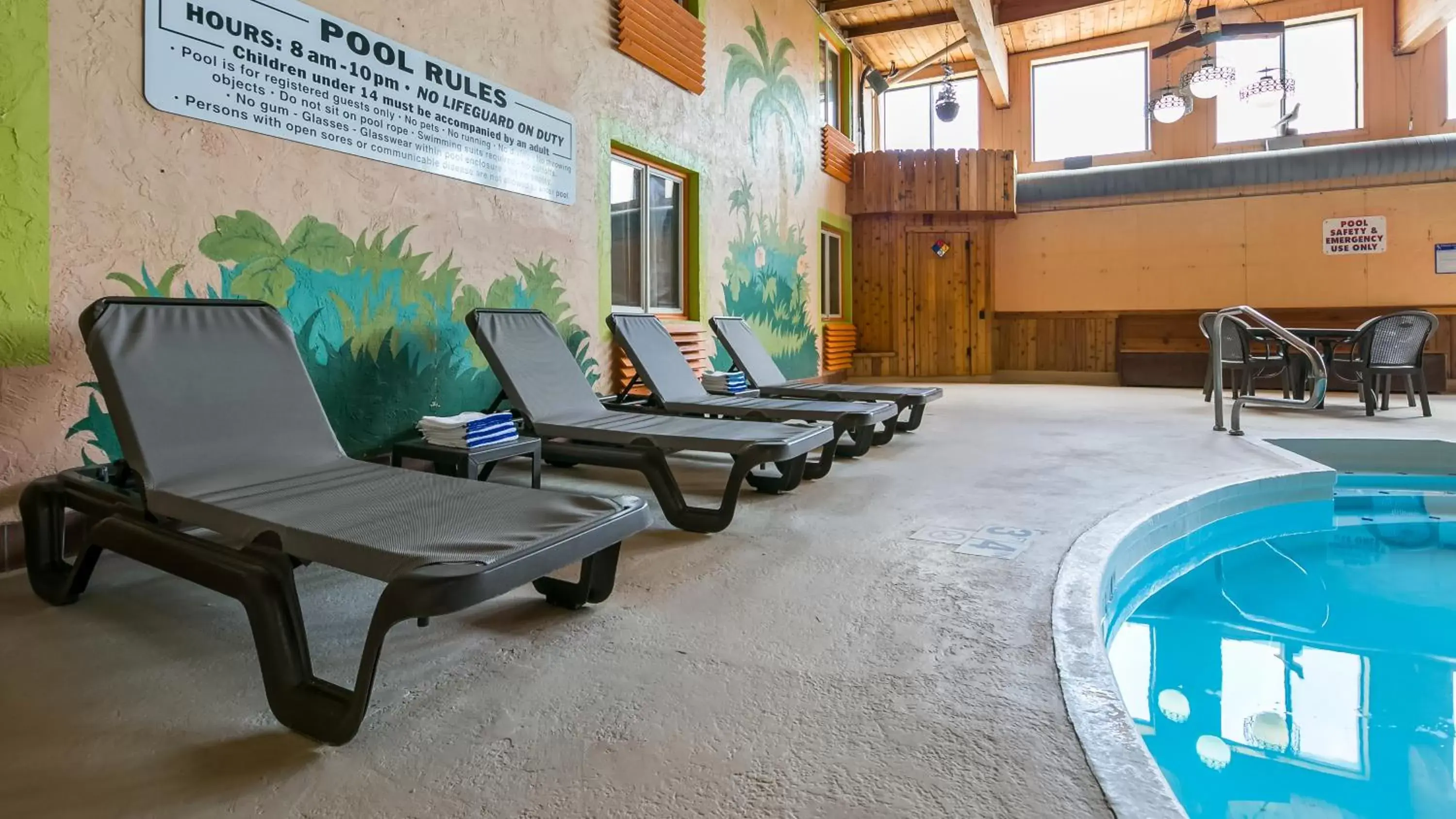 Swimming Pool in Best Western La Grande Hacienda