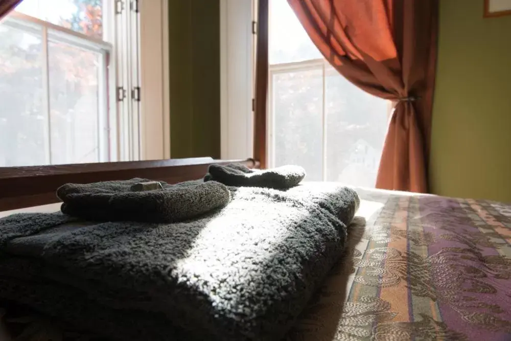Double or Twin Room with Private External Bathroom in The Fox and Owl Inn Double or Twin Room with Private External Bathroom in The Fox and Owl Inn