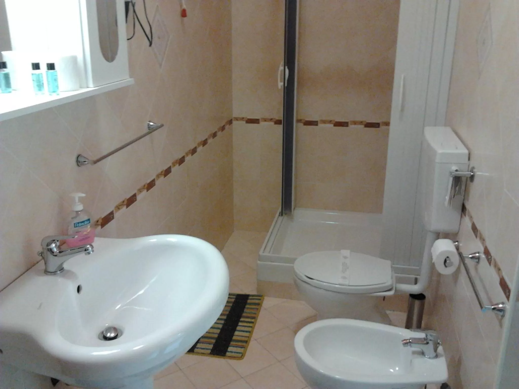 Shower in Il Laghetto