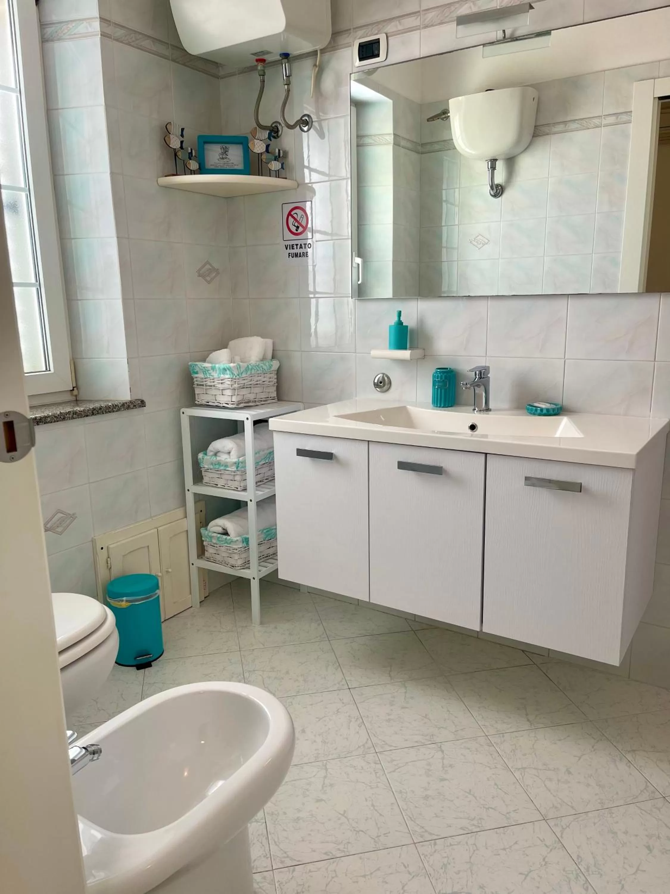 Toilet in B&B Mare Monti Miniere