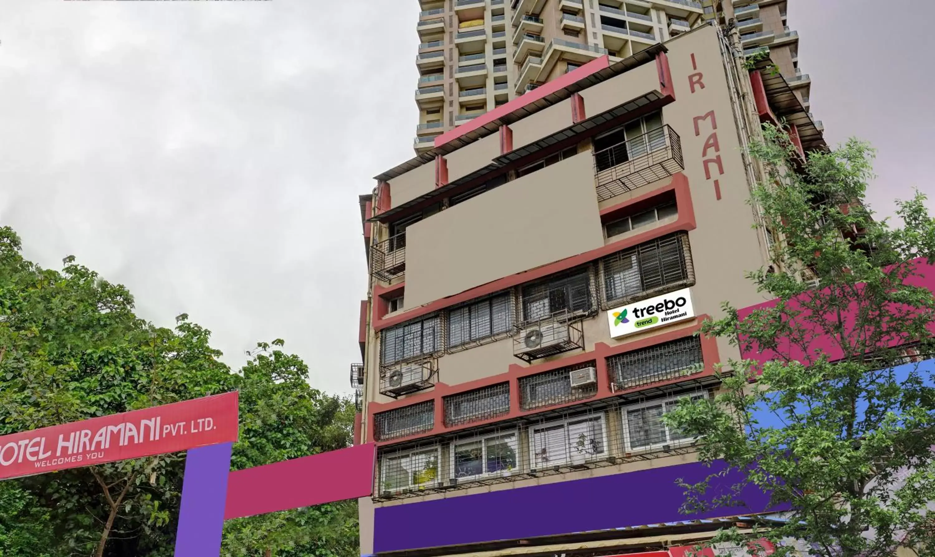 Property building in Treebo Hiramani Parel Lalbaug Property building in Treebo Hiramani Parel Lalbaug