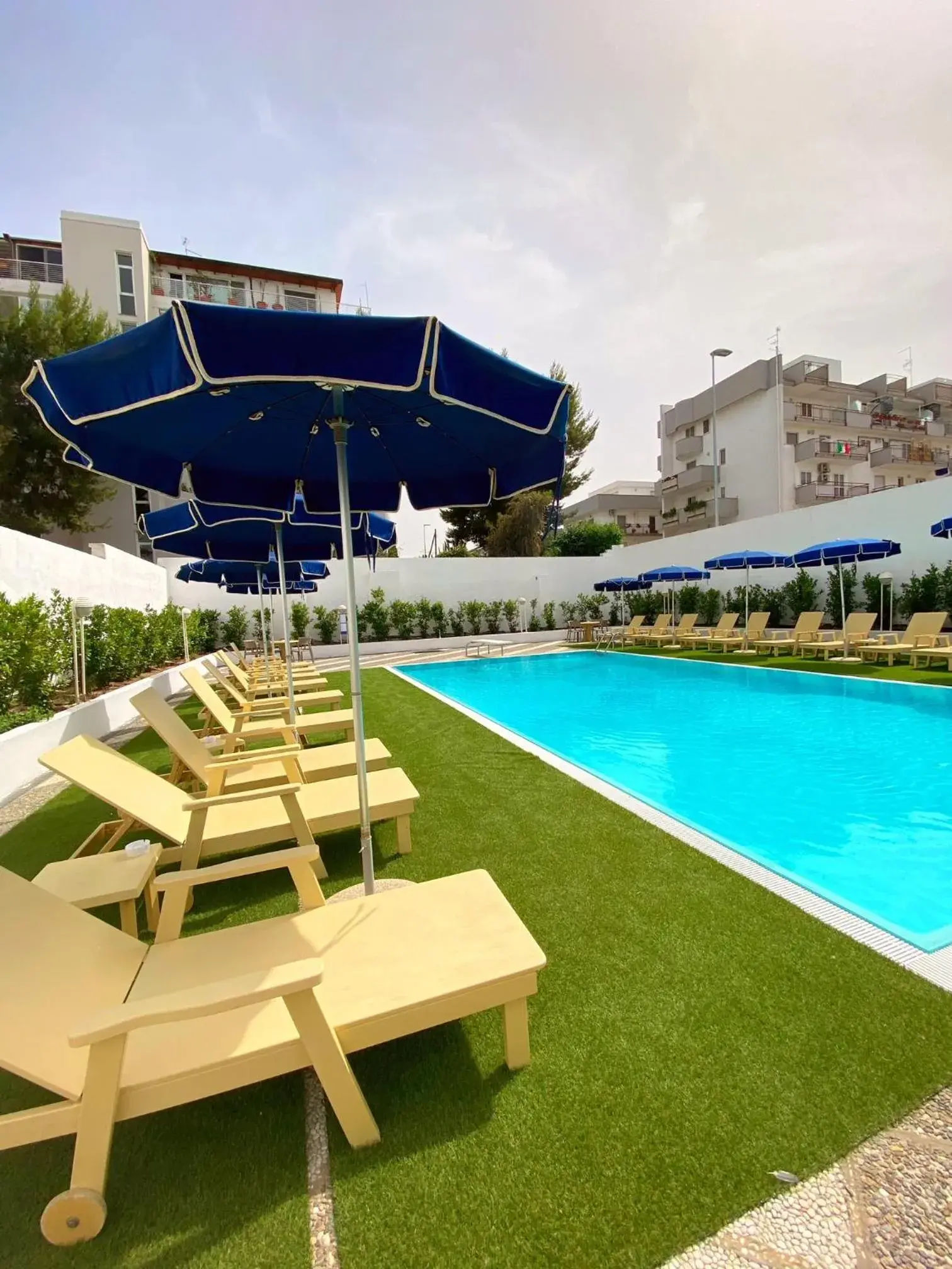 Swimming Pool in Vittoria Parc Hotel