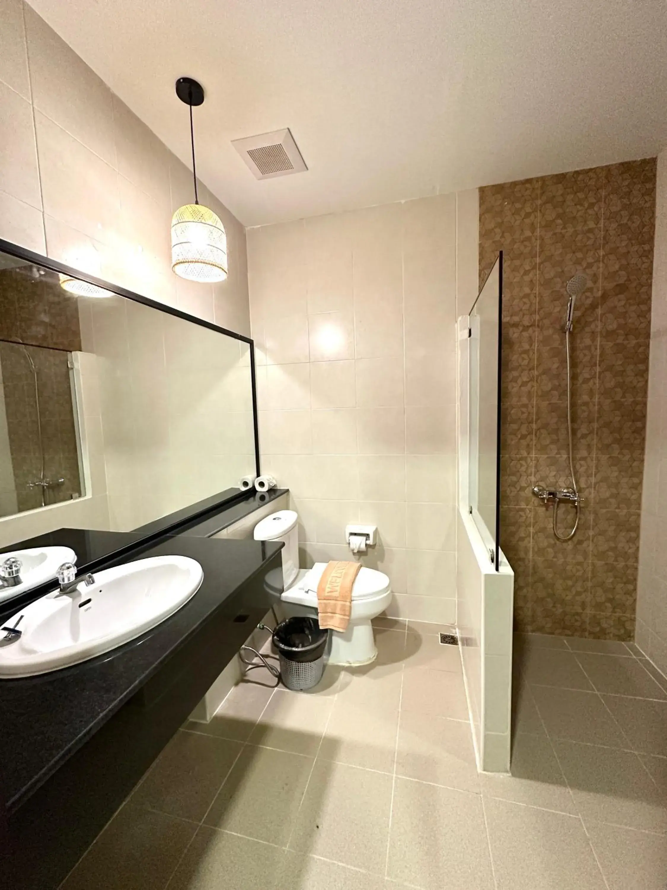 Bathroom in Southern Lanta Resort - SHA Extra Plus