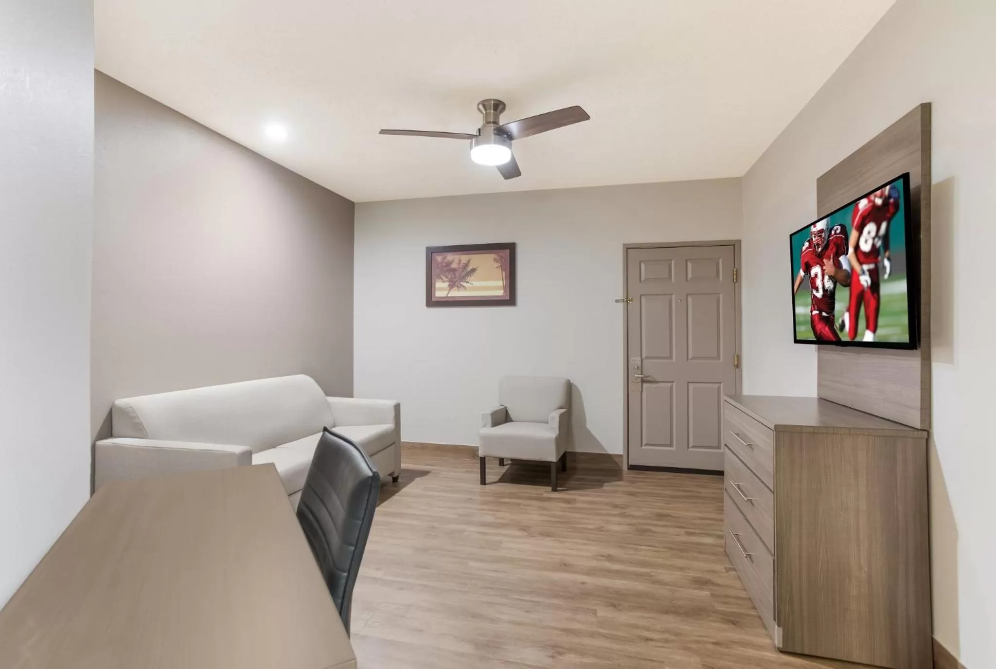 Photo of the whole room in Red Roof Inn & Suites Corbin