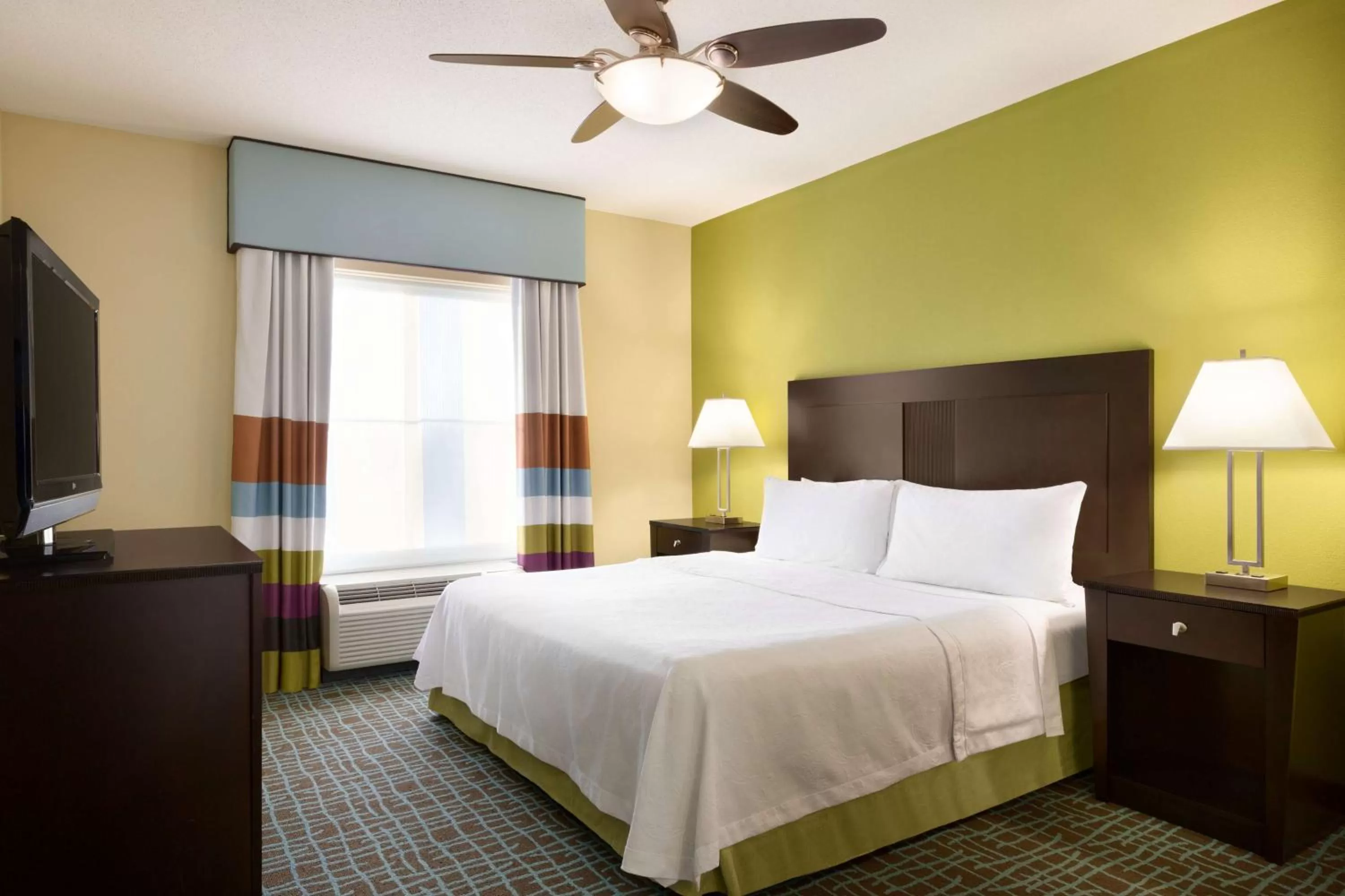 Bedroom, Bed in Homewood Suites Fort Myers Airport - FGCU