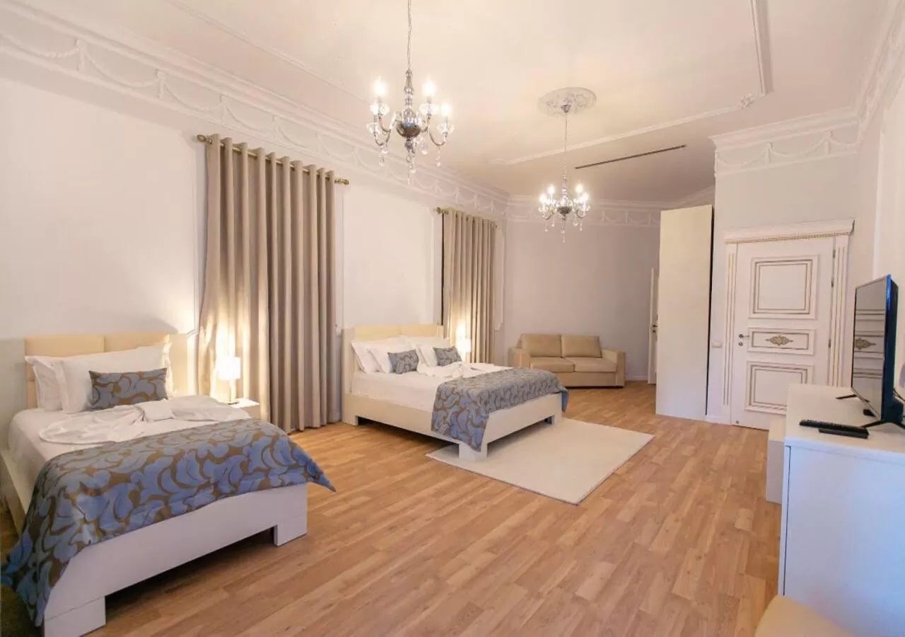 Photo of the whole room, Bed in Ferdinand Hotel Rooms