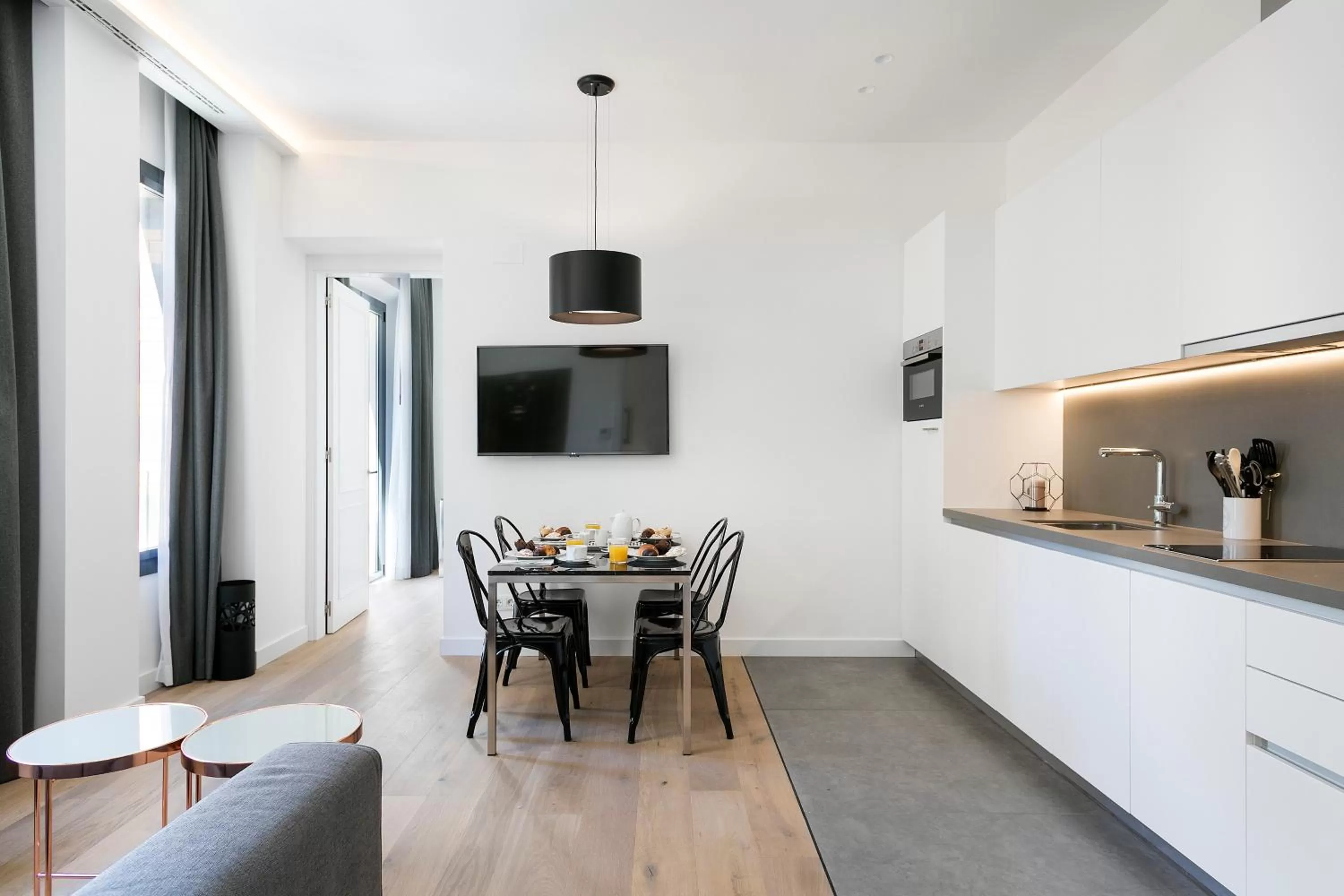 TV and multimedia in Murmuri Residence Mercader