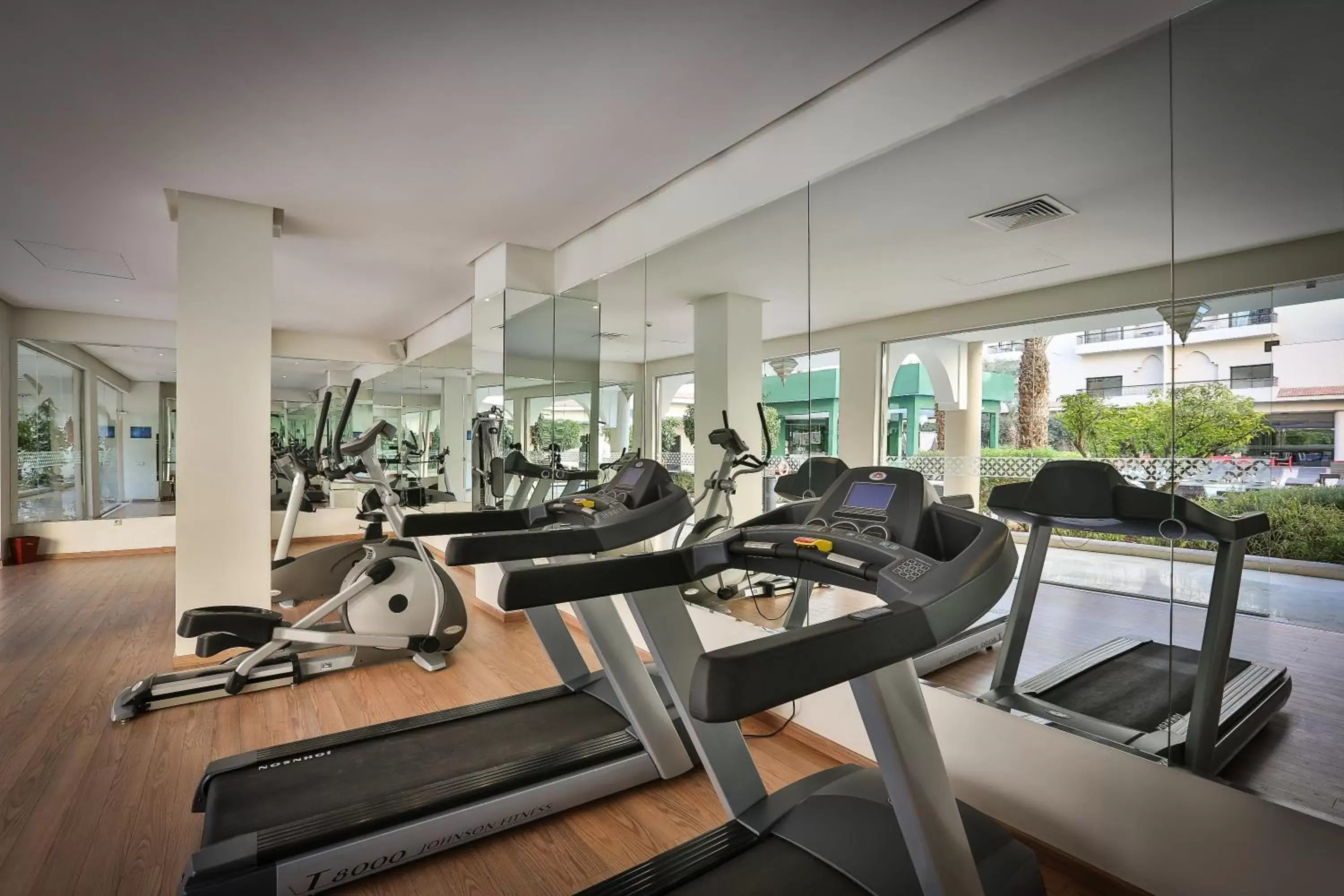 Bed, Fitness Center/Facilities in Red Hotel Marrakech