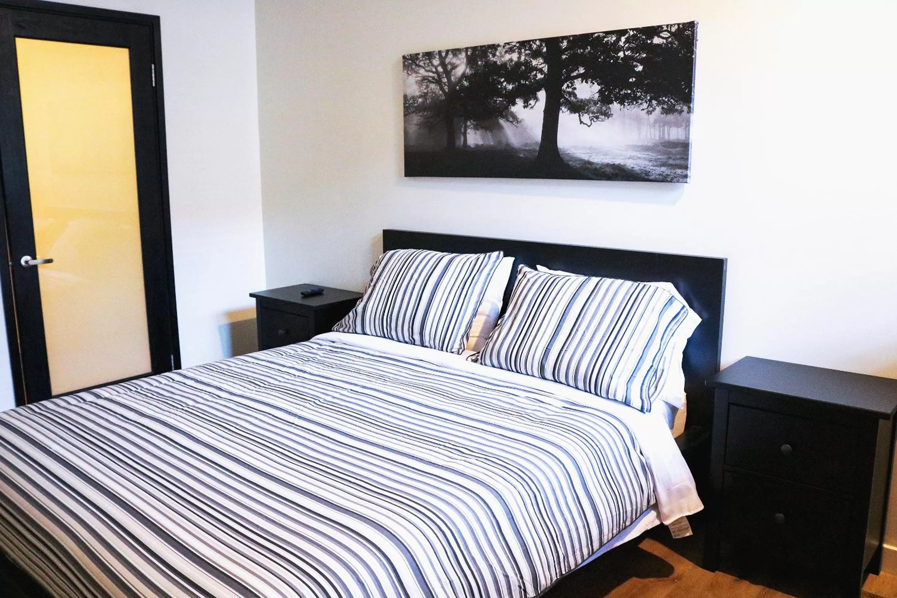 Bedroom, Bed in The Haas Suites